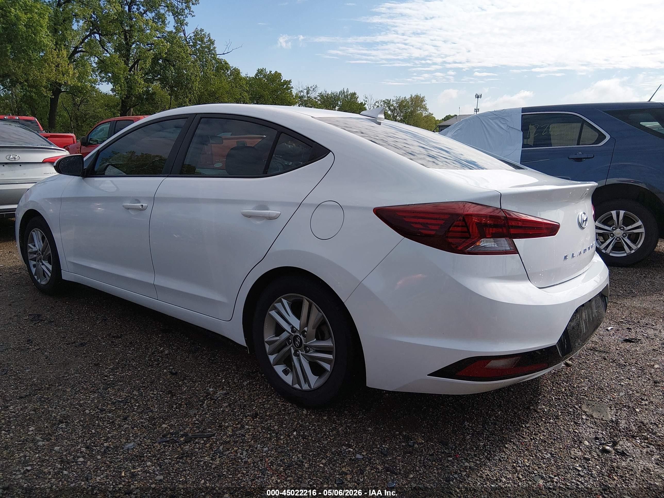 2020 Hyundai Elantra Sel White vin: 5NPD84LF2LH544489