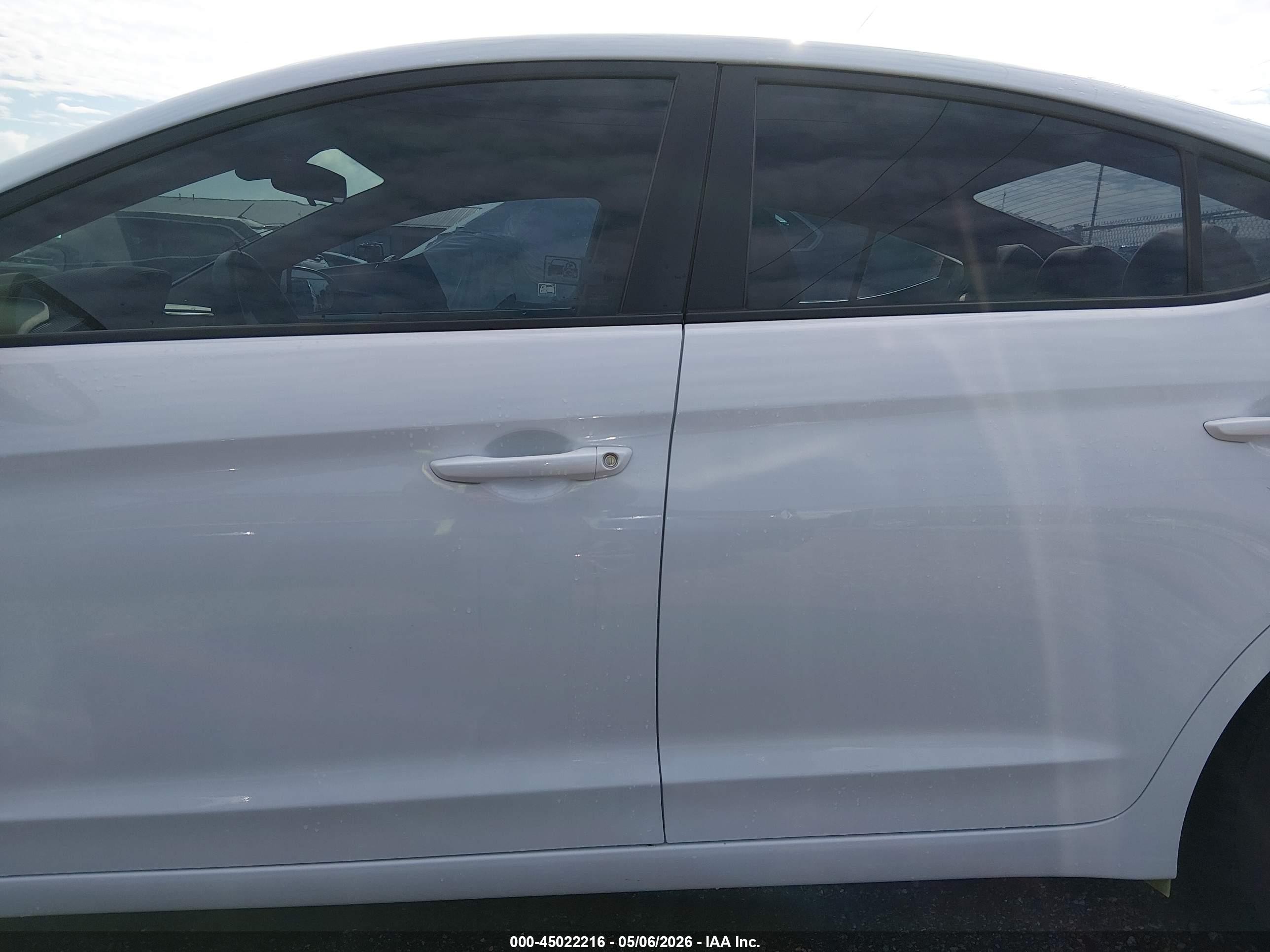 2020 Hyundai Elantra Sel White vin: 5NPD84LF2LH544489