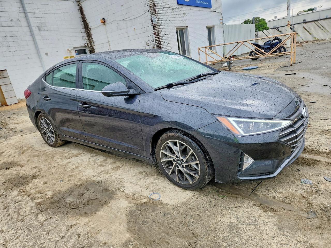 2020 Hyundai Elantra Limited Gray vin: 5NPD84LF2LH551667
