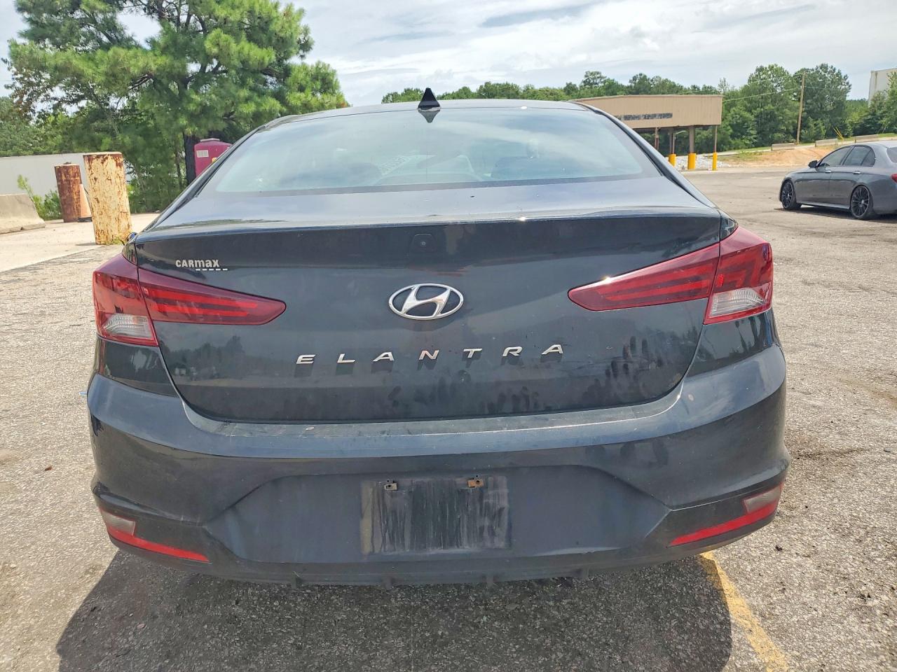 2020 Hyundai Elantra Sel Black vin: 5NPD84LF2LH604352