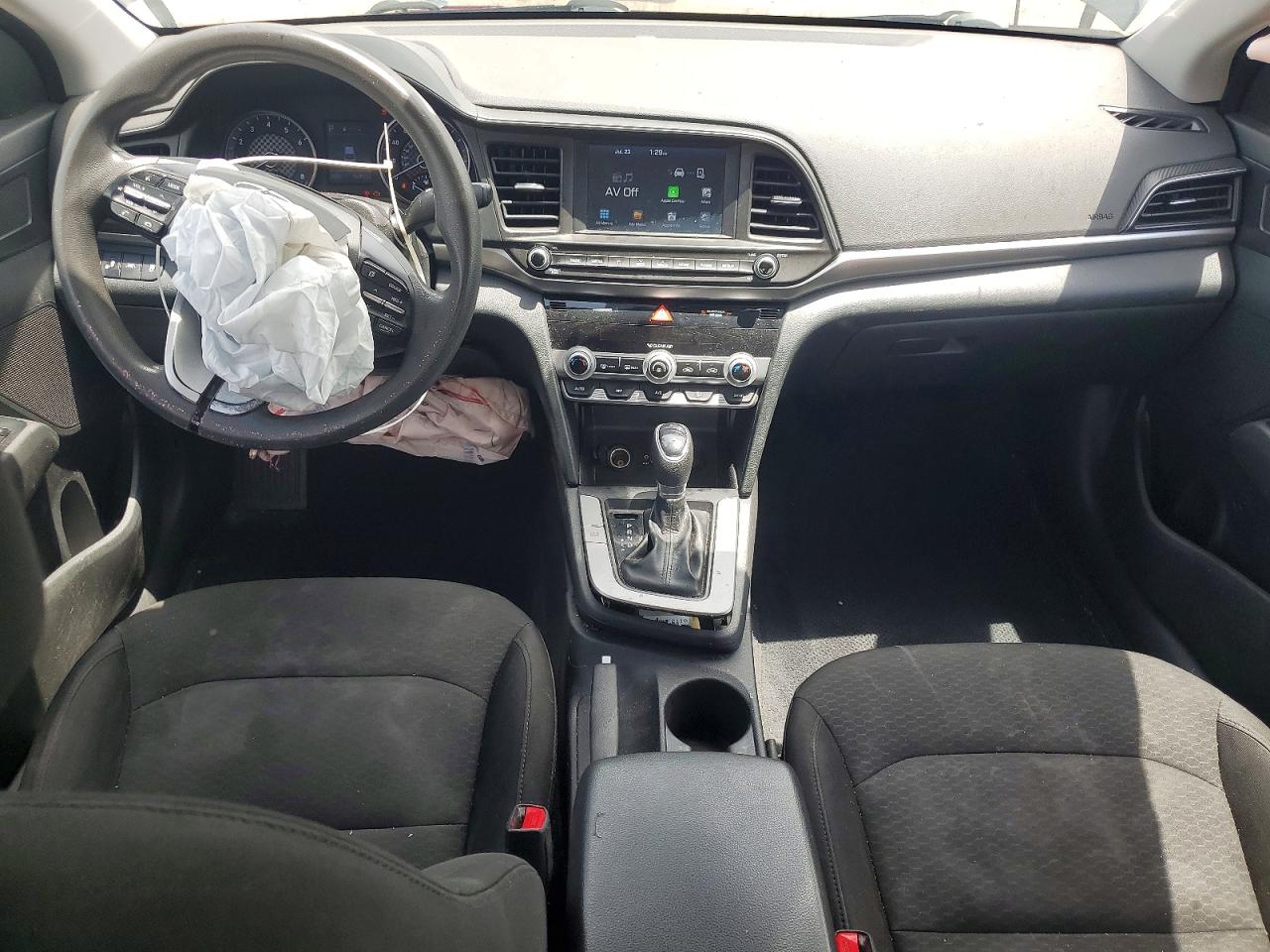 2020 Hyundai Elantra Sel Black vin: 5NPD84LF2LH604352