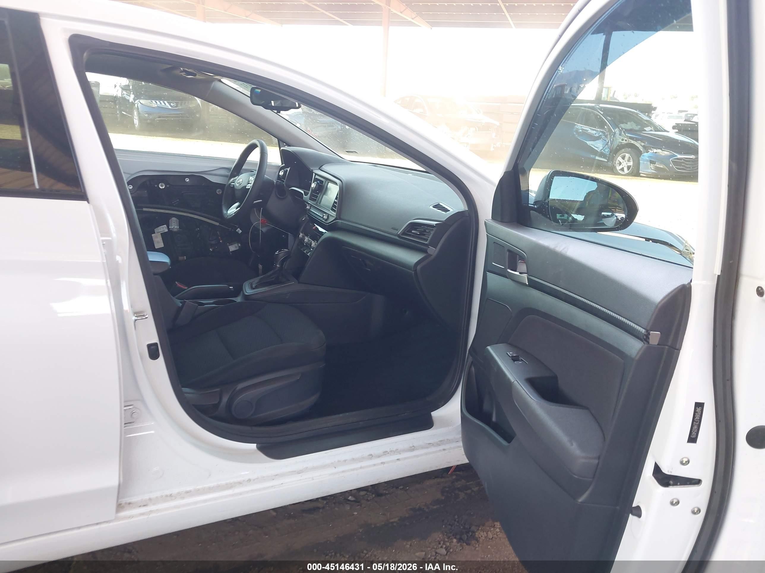 2020 Hyundai Elantra Value Edition White vin: 5NPD84LF2LH605419