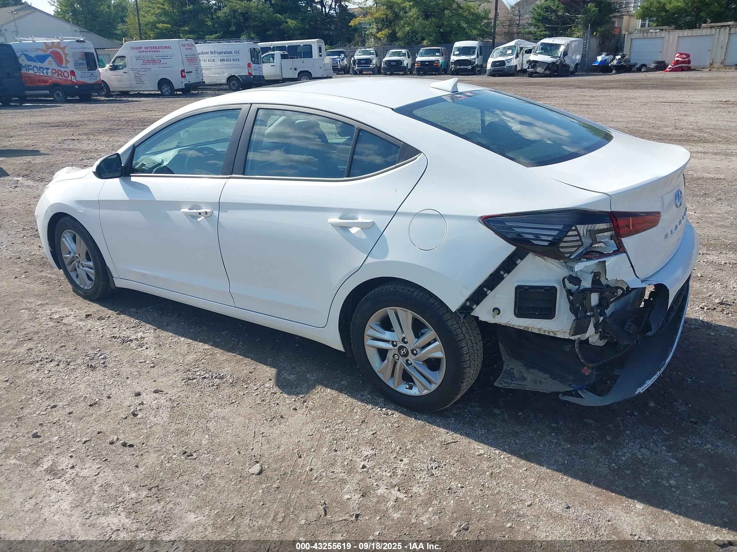 2020 Hyundai Elantra Value Edition White vin: 5NPD84LF2LH614122