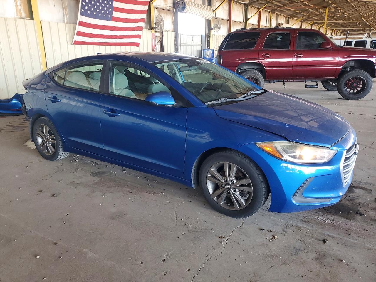2017 Hyundai Elantra Se Синий vin: 5NPD84LF3HH202475