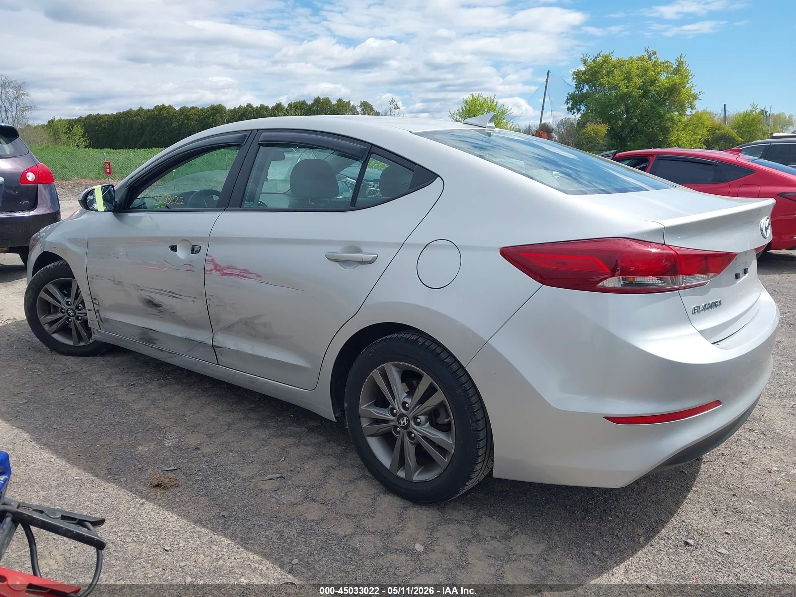 2018 Hyundai Elantra Sel Серебряный vin: 5NPD84LF3JH239421