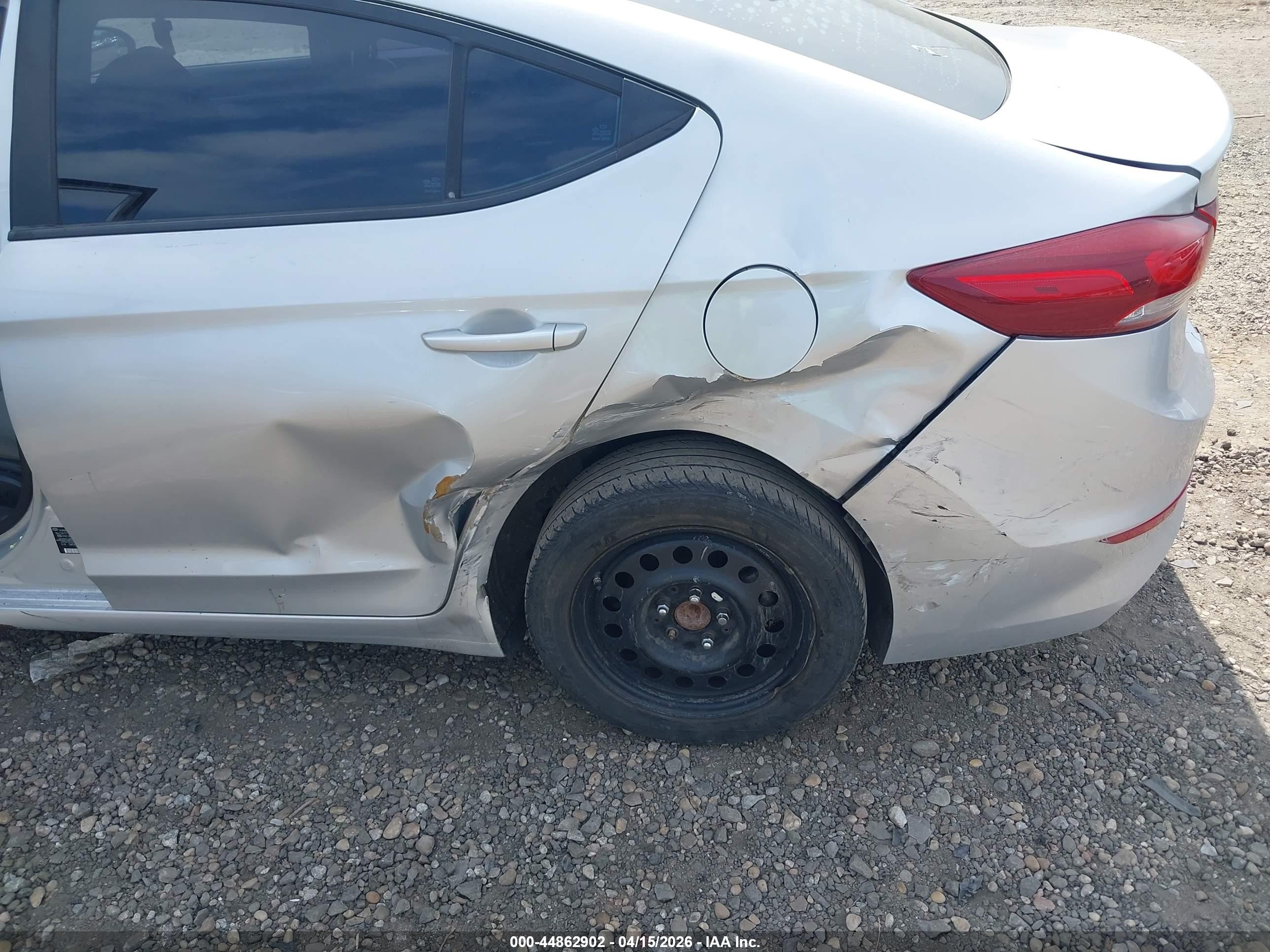 2018 Hyundai Elantra Sel Silver vin: 5NPD84LF3JH300220