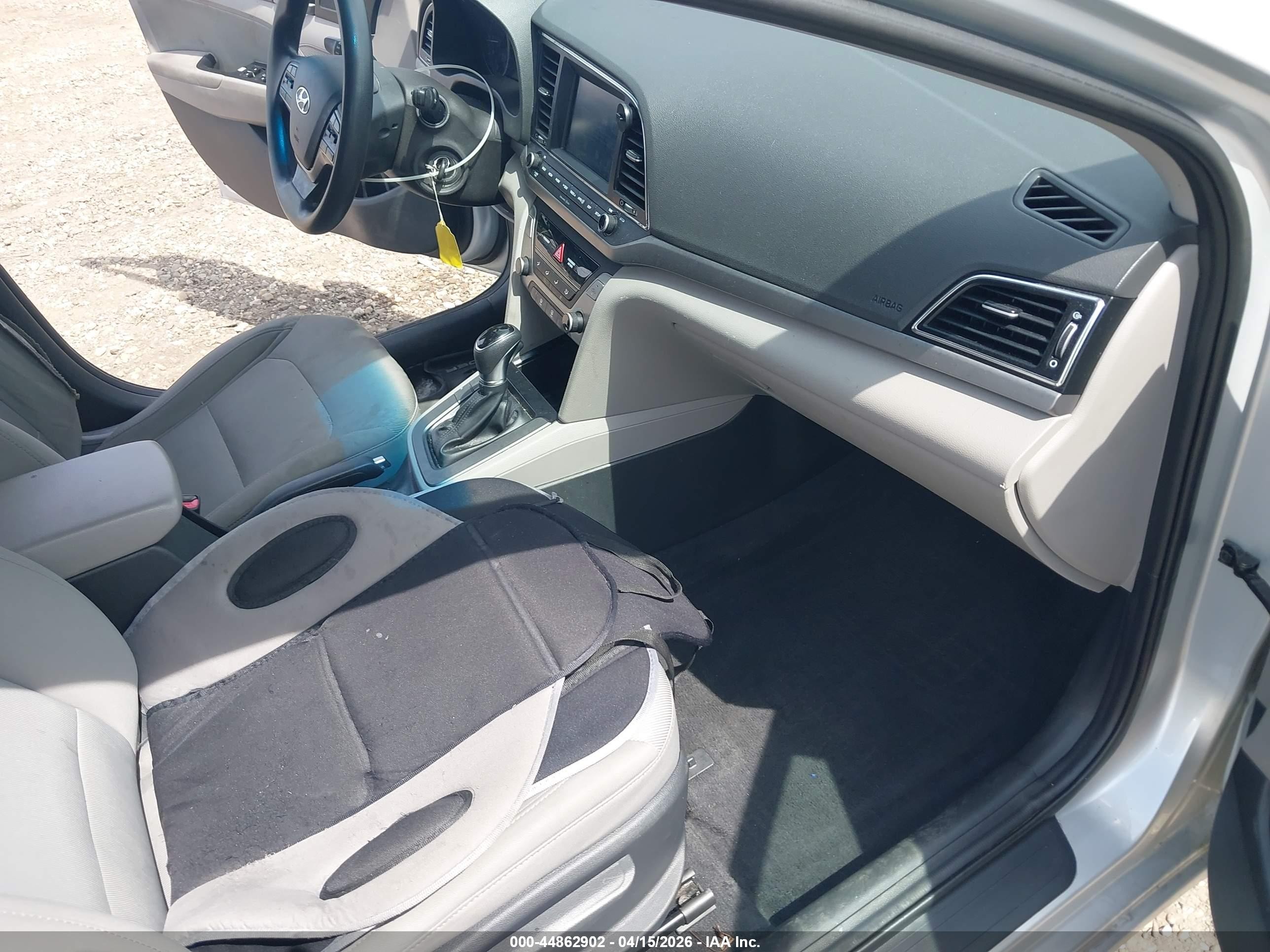 2018 Hyundai Elantra Sel Silver vin: 5NPD84LF3JH300220