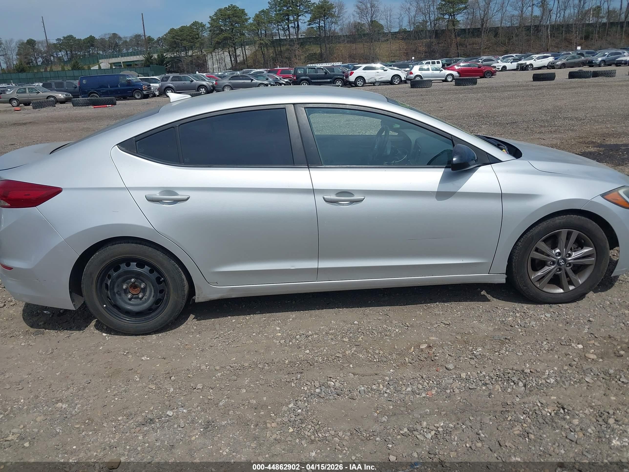 2018 Hyundai Elantra Sel Silver vin: 5NPD84LF3JH300220
