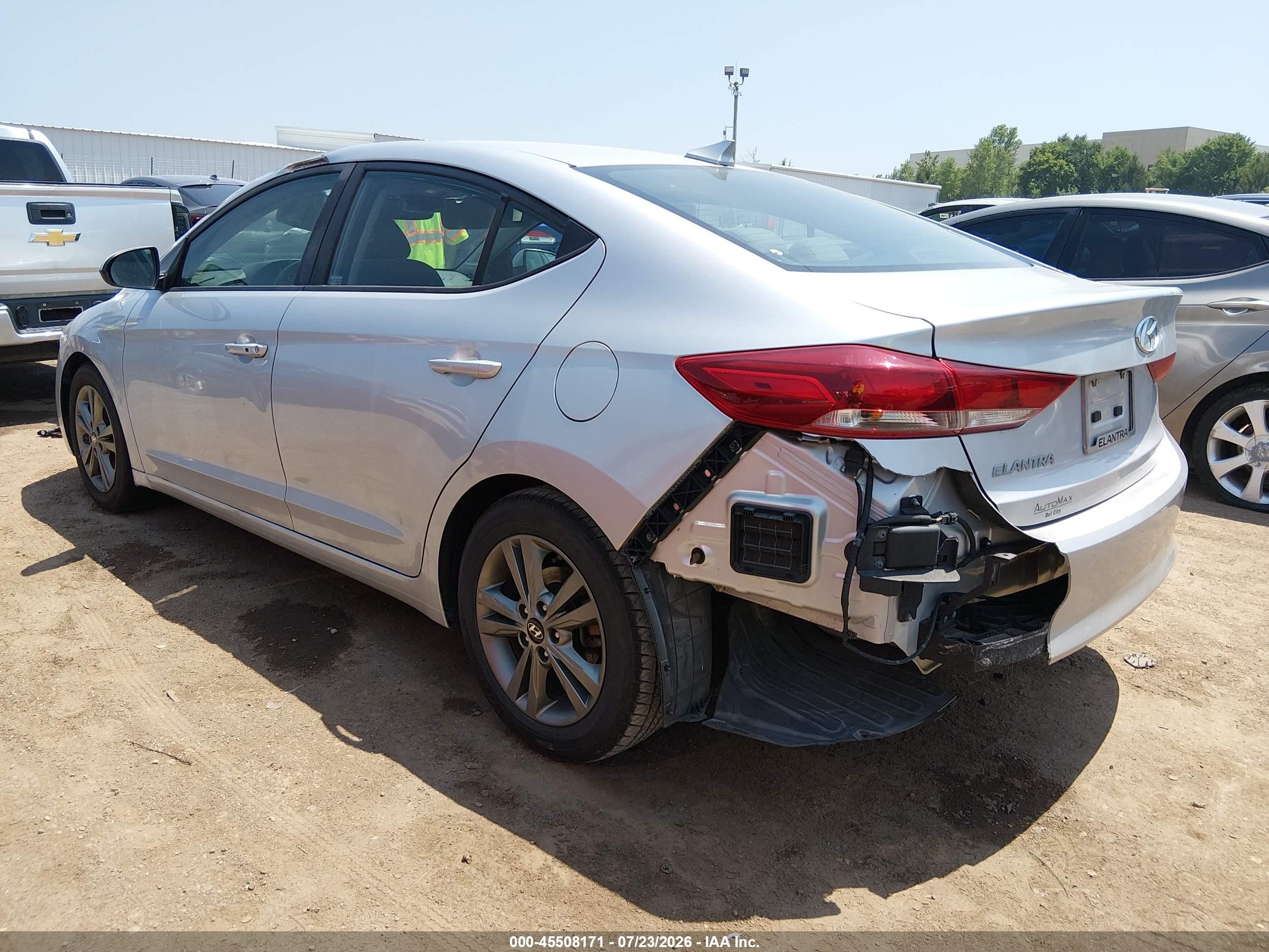 2018 Hyundai Elantra Value Edition Silver vin: 5NPD84LF3JH314604