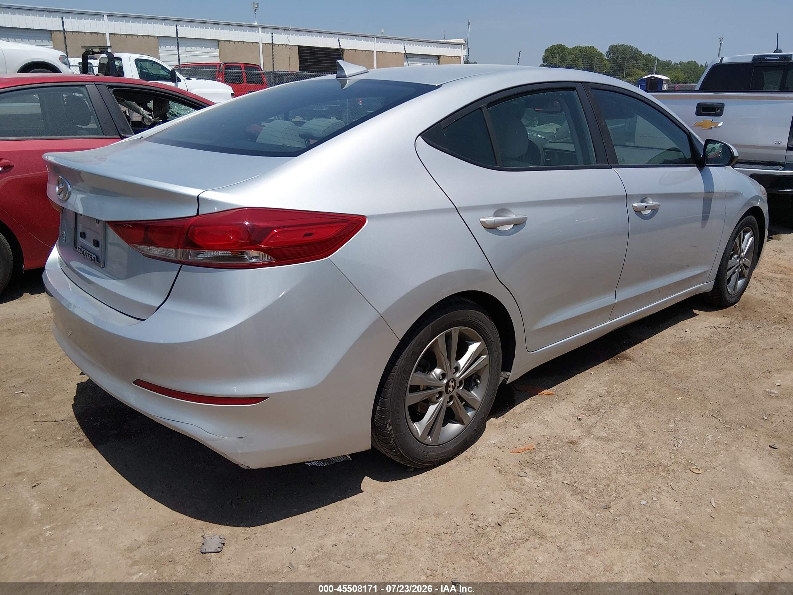 2018 Hyundai Elantra Value Edition Silver vin: 5NPD84LF3JH314604