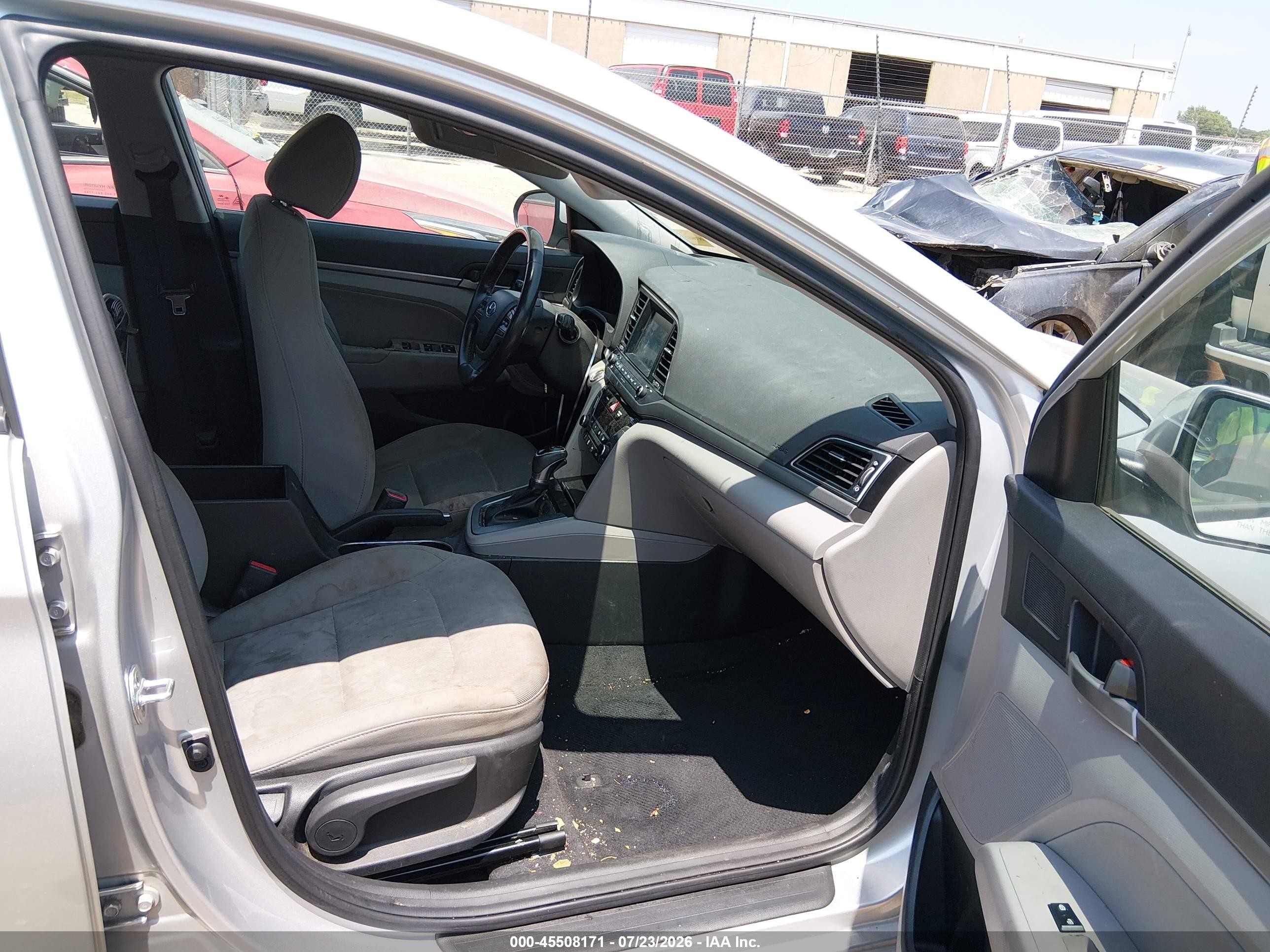 2018 Hyundai Elantra Value Edition Silver vin: 5NPD84LF3JH314604