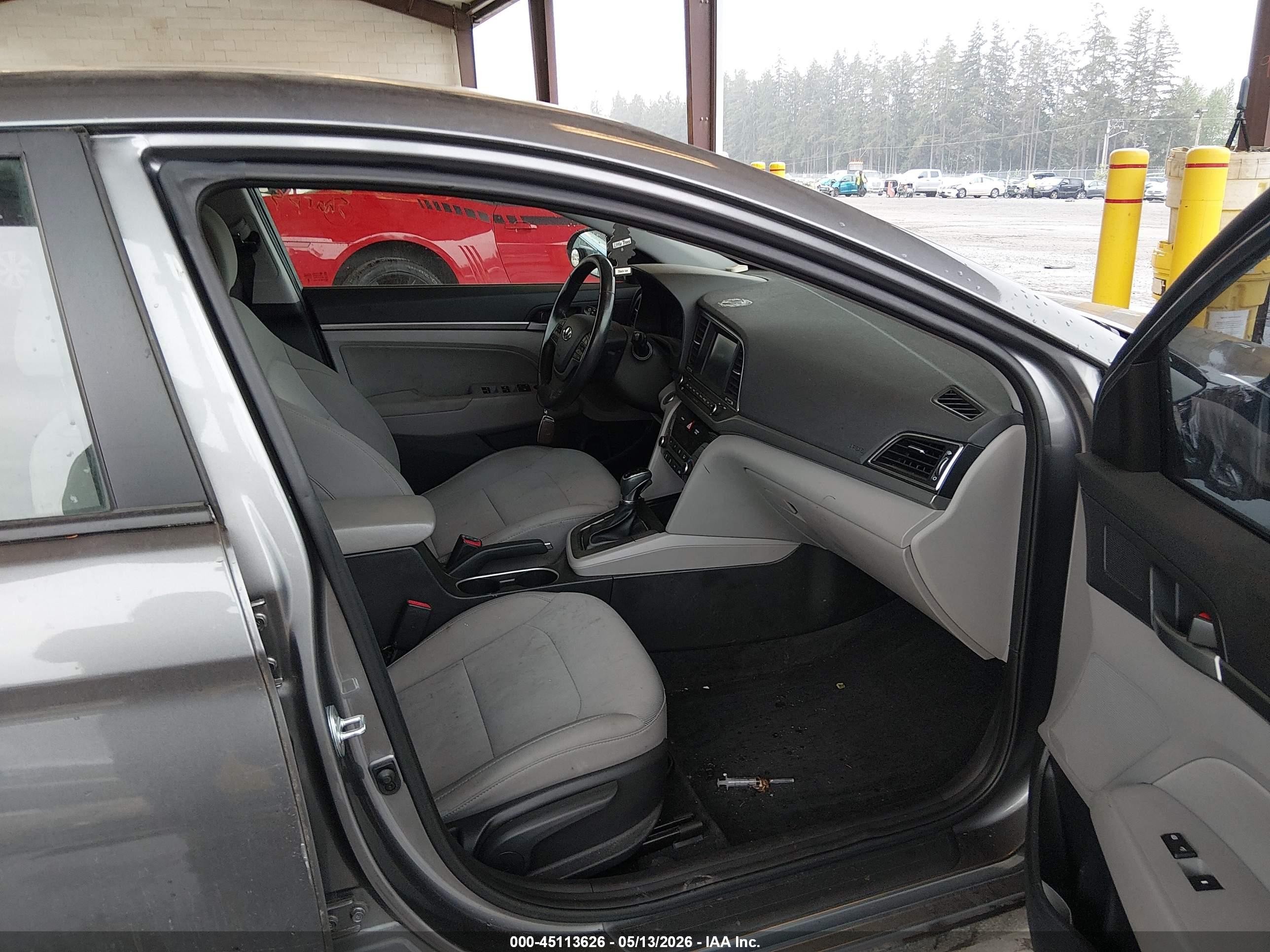 2018 Hyundai Elantra Value Edition Gray vin: 5NPD84LF3JH324601