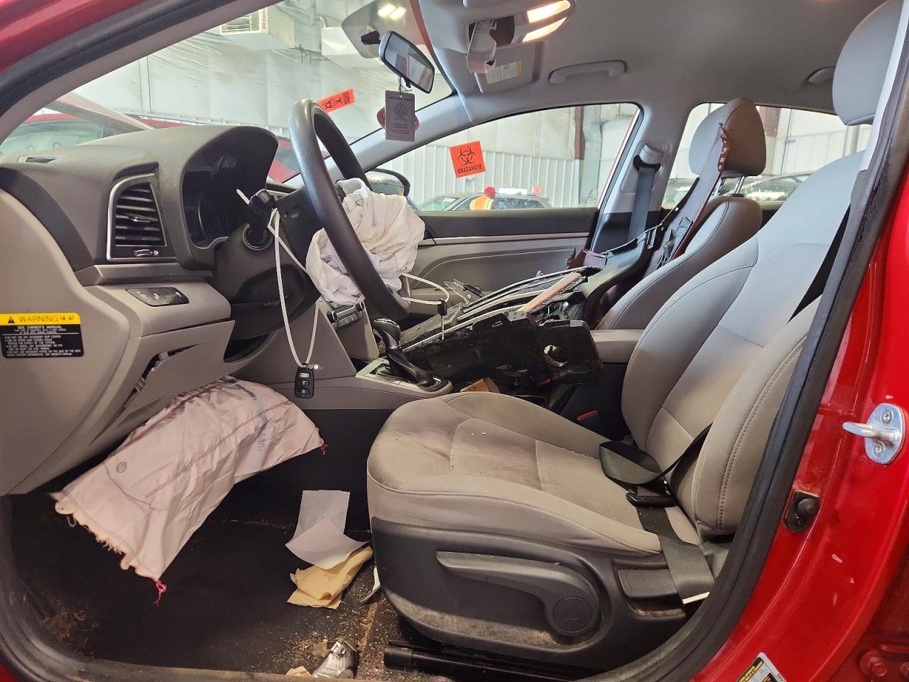 2018 Hyundai Elantra Red vin: 5NPD84LF3JH325229