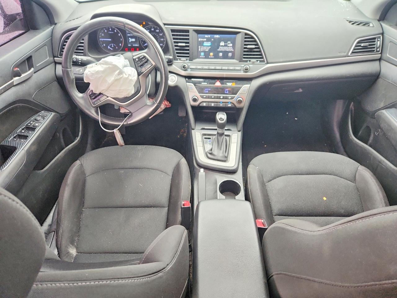 2018 Hyundai Elantra Value Edition White vin: 5NPD84LF3JH367996
