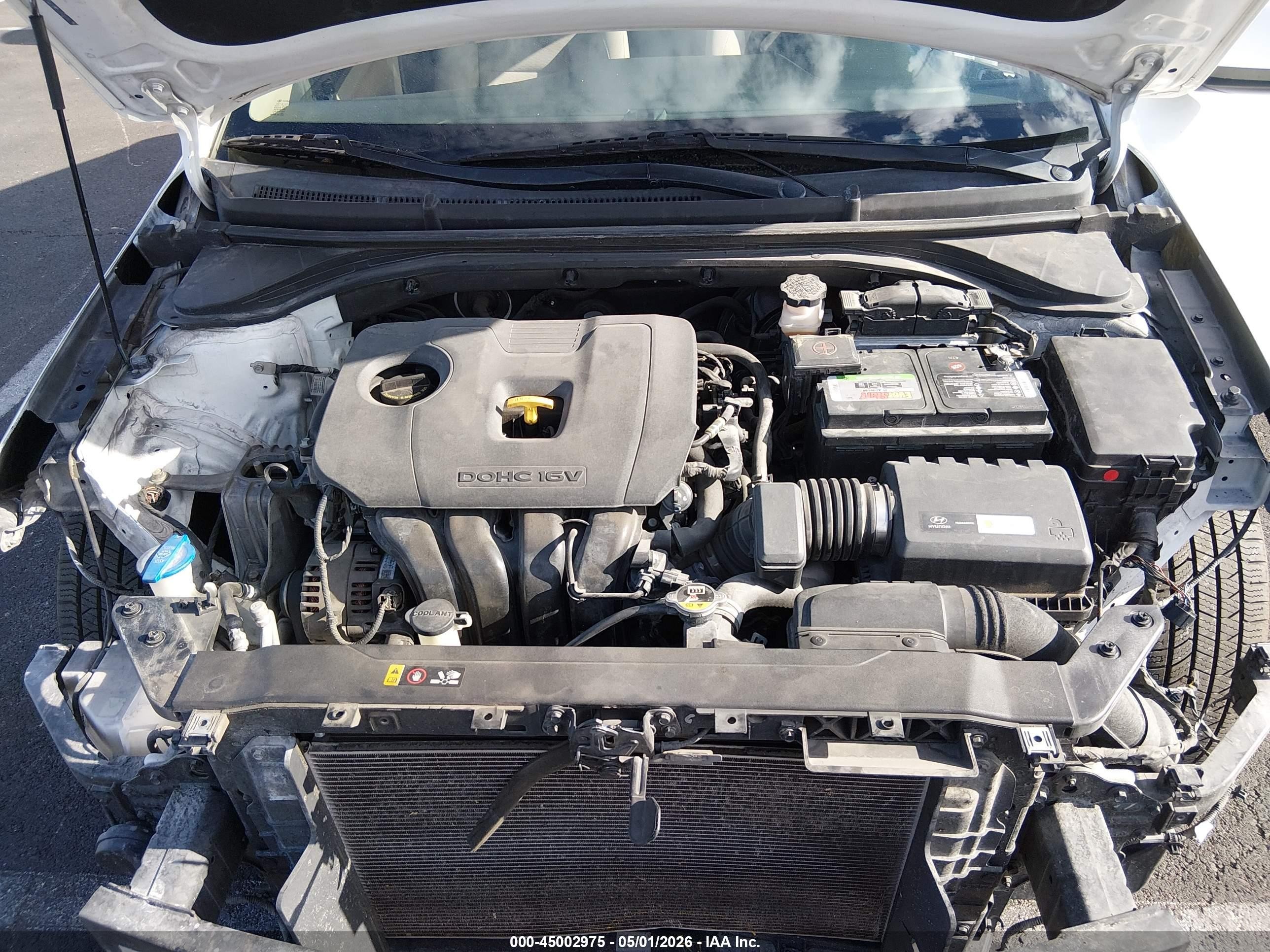 2019 Hyundai Elantra Sel Белый vin: 5NPD84LF3KH483085