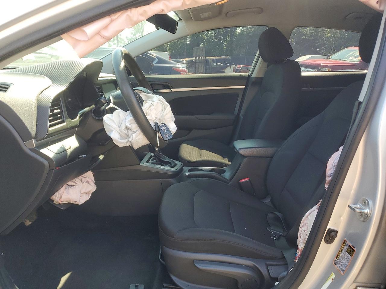 2020 Hyundai Elantra Sel Silver vin: 5NPD84LF3LH537051