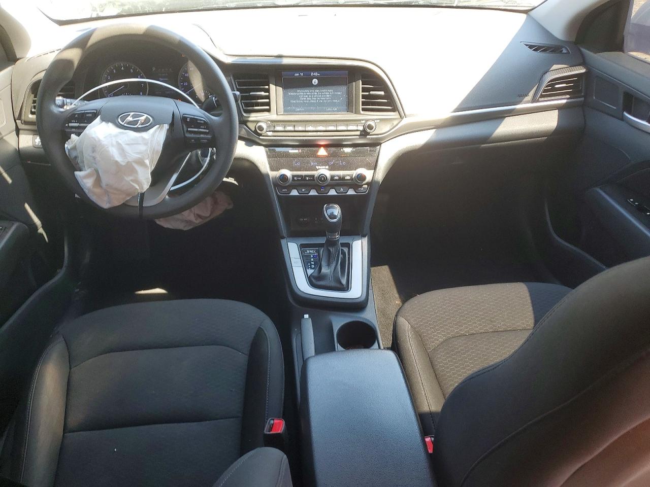 2020 Hyundai Elantra Sel Silver vin: 5NPD84LF3LH537051