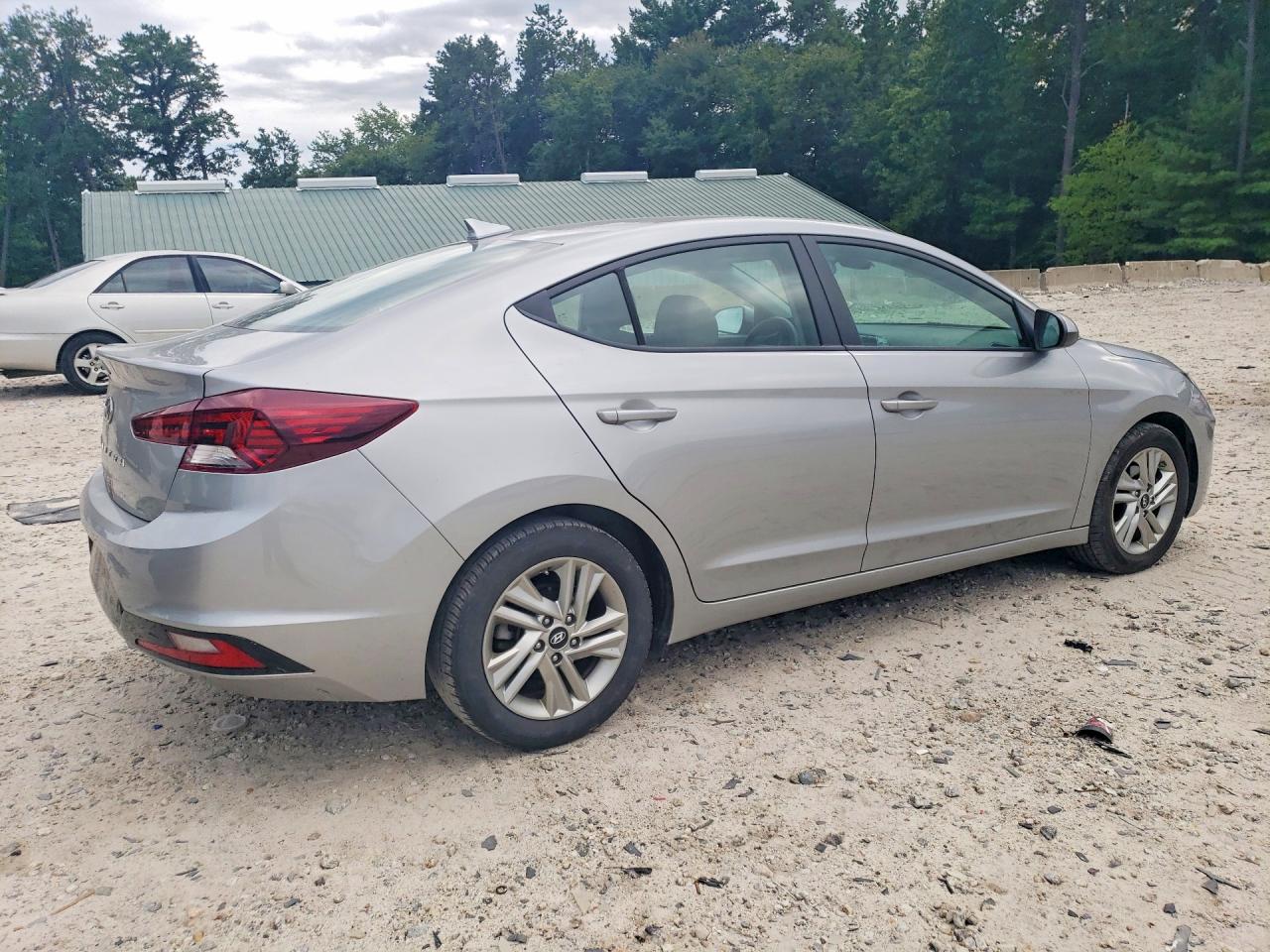 2020 Hyundai Elantra Sel Silver vin: 5NPD84LF3LH597718