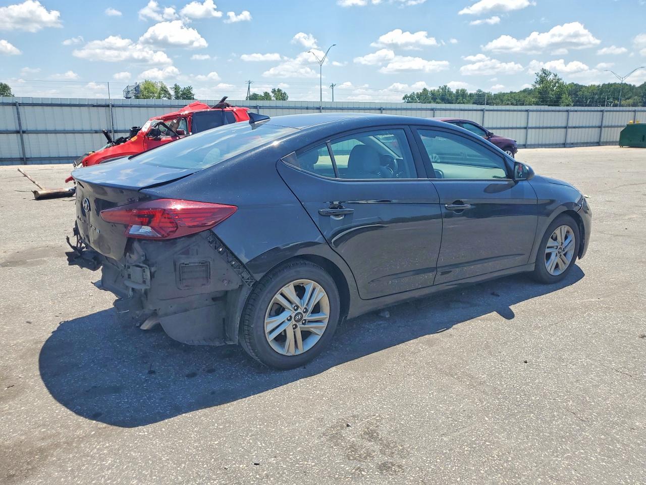 2020 Hyundai Elantra Value Edition Черный vin: 5NPD84LF3LH604912