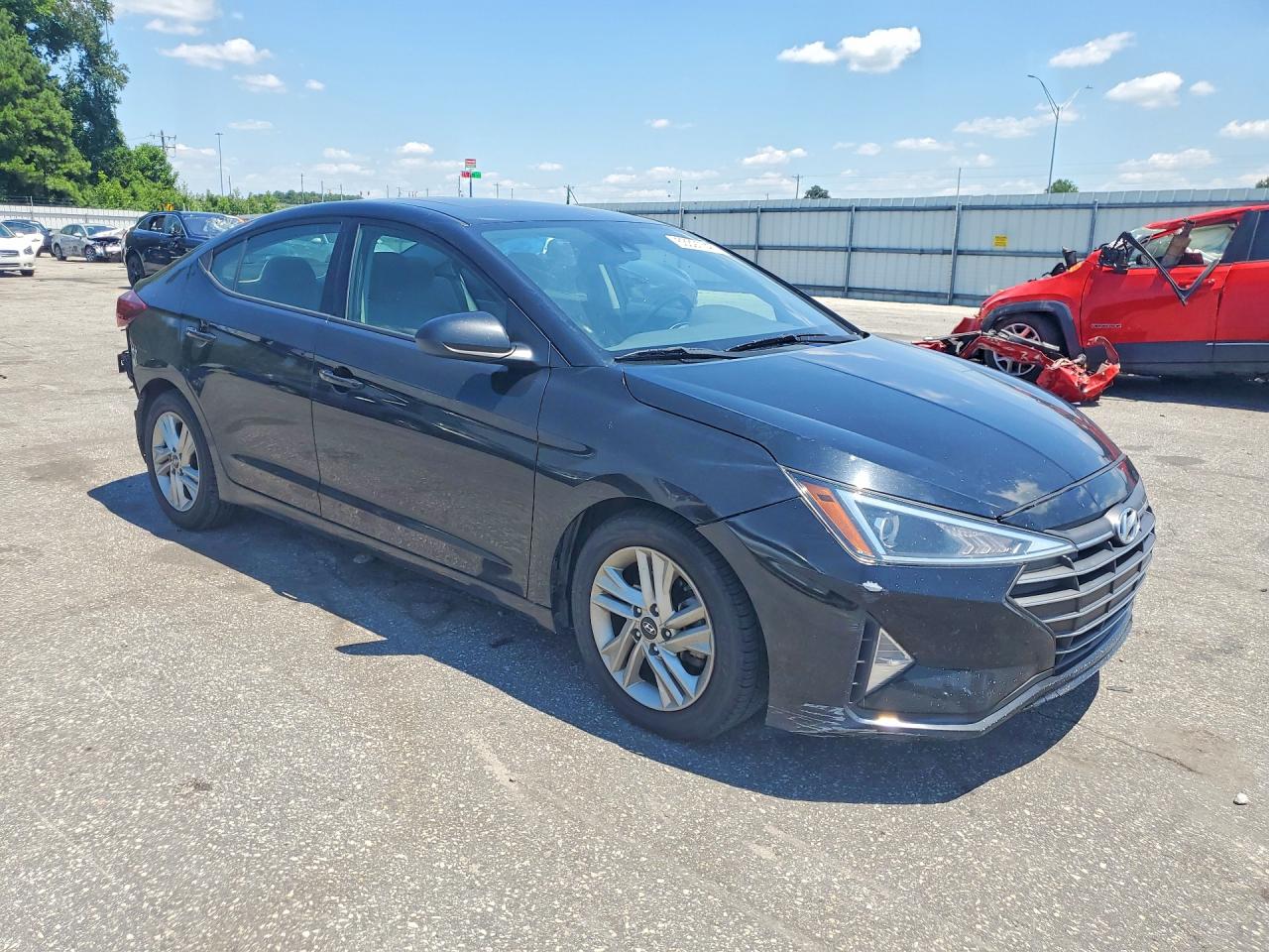 2020 Hyundai Elantra Value Edition Черный vin: 5NPD84LF3LH604912