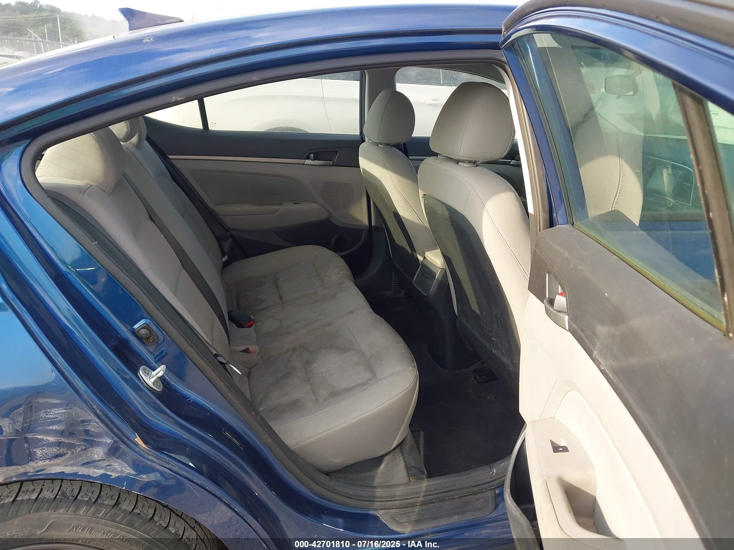 2017 Hyundai Elantra Se Blue vin: 5NPD84LF4HH002527