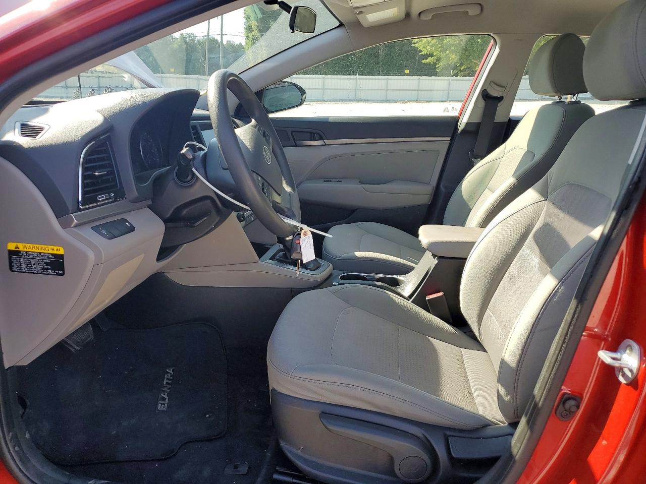 2017 Hyundai Elantra Se Red vin: 5NPD84LF4HH053610