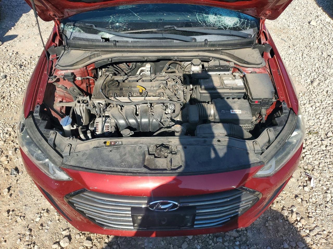 2017 Hyundai Elantra Limited Красный vin: 5NPD84LF4HH120321