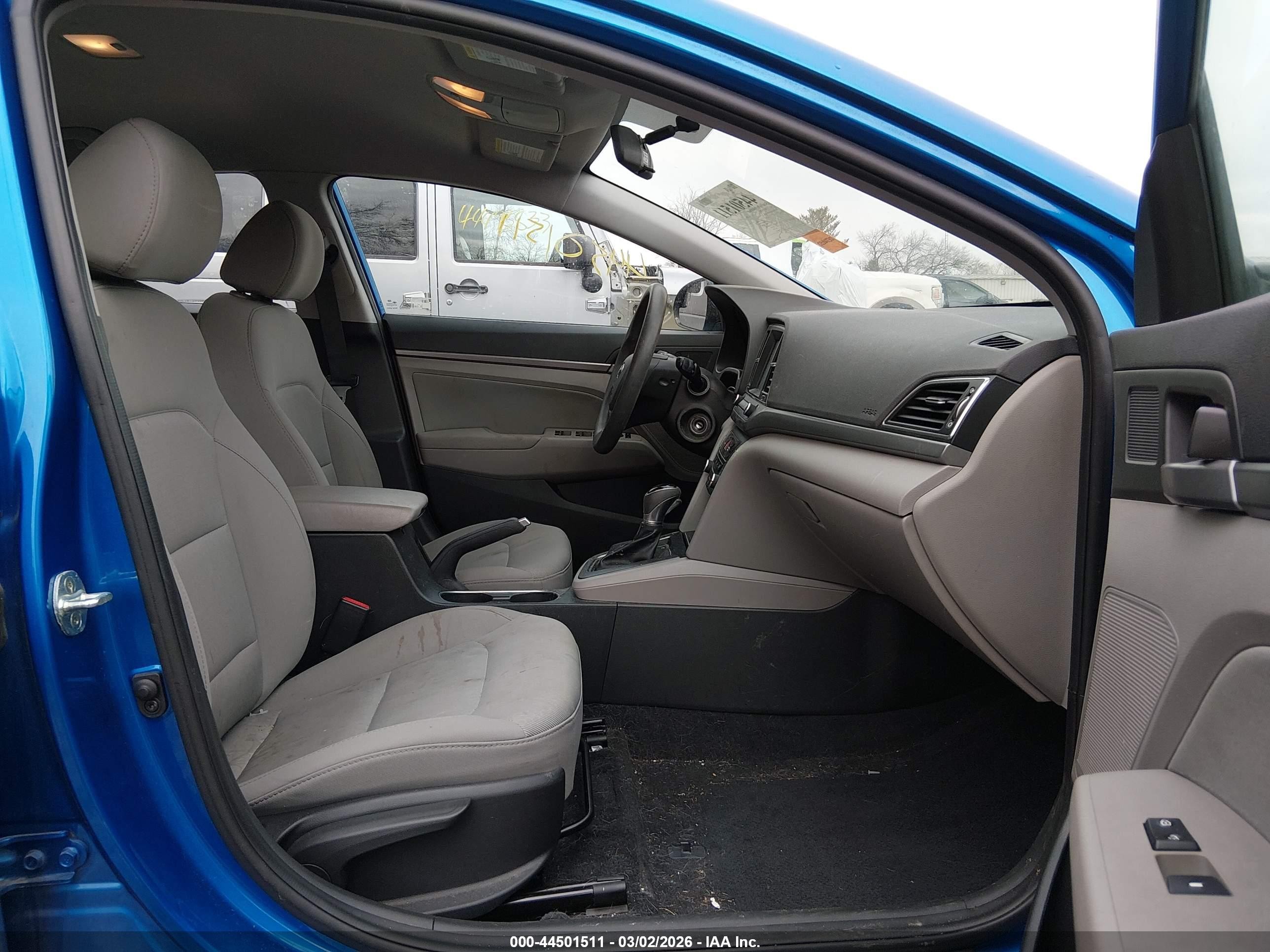2017 Hyundai Elantra Se Blue vin: 5NPD84LF4HH156073