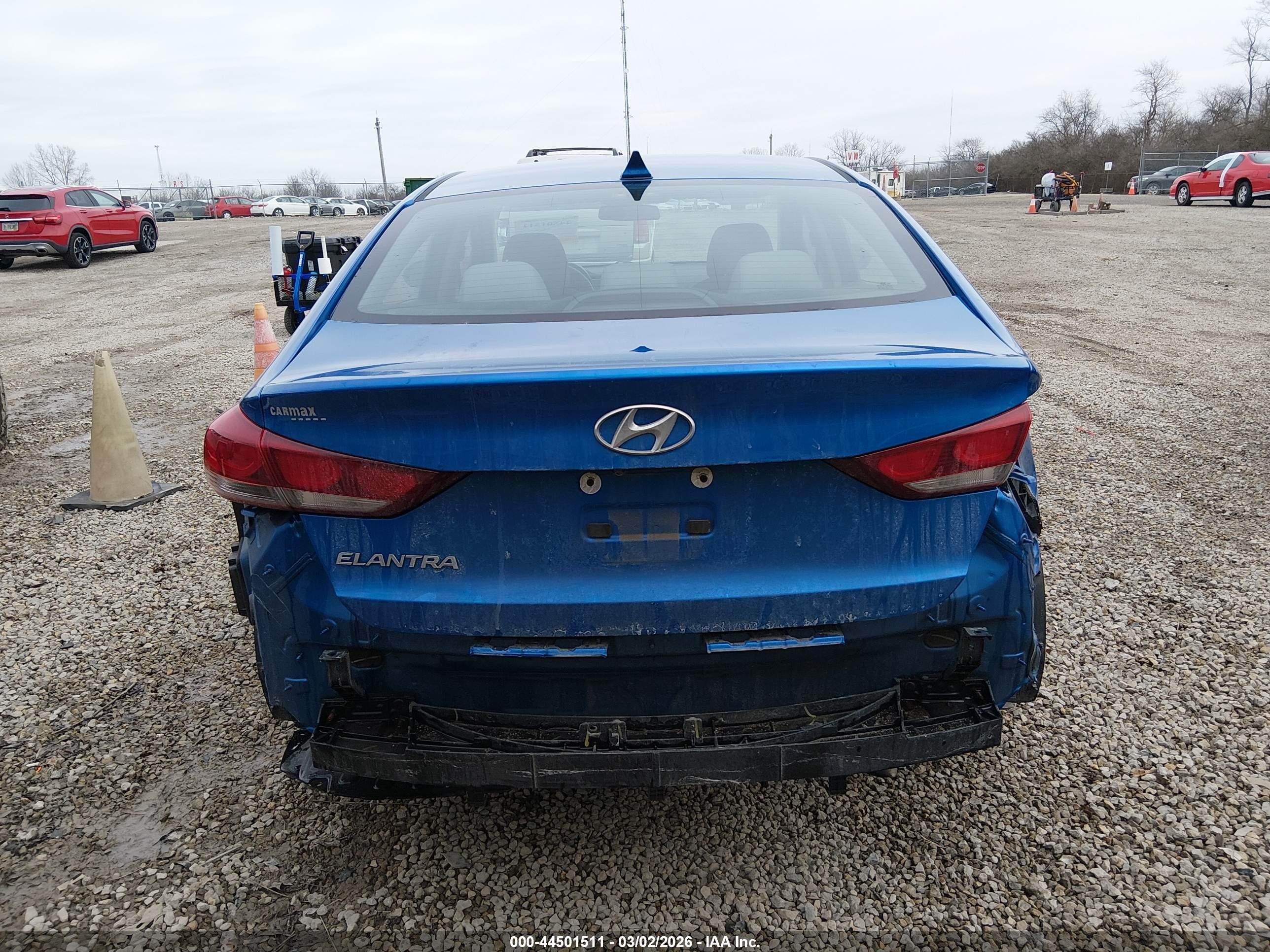 2017 Hyundai Elantra Se Blue vin: 5NPD84LF4HH156073