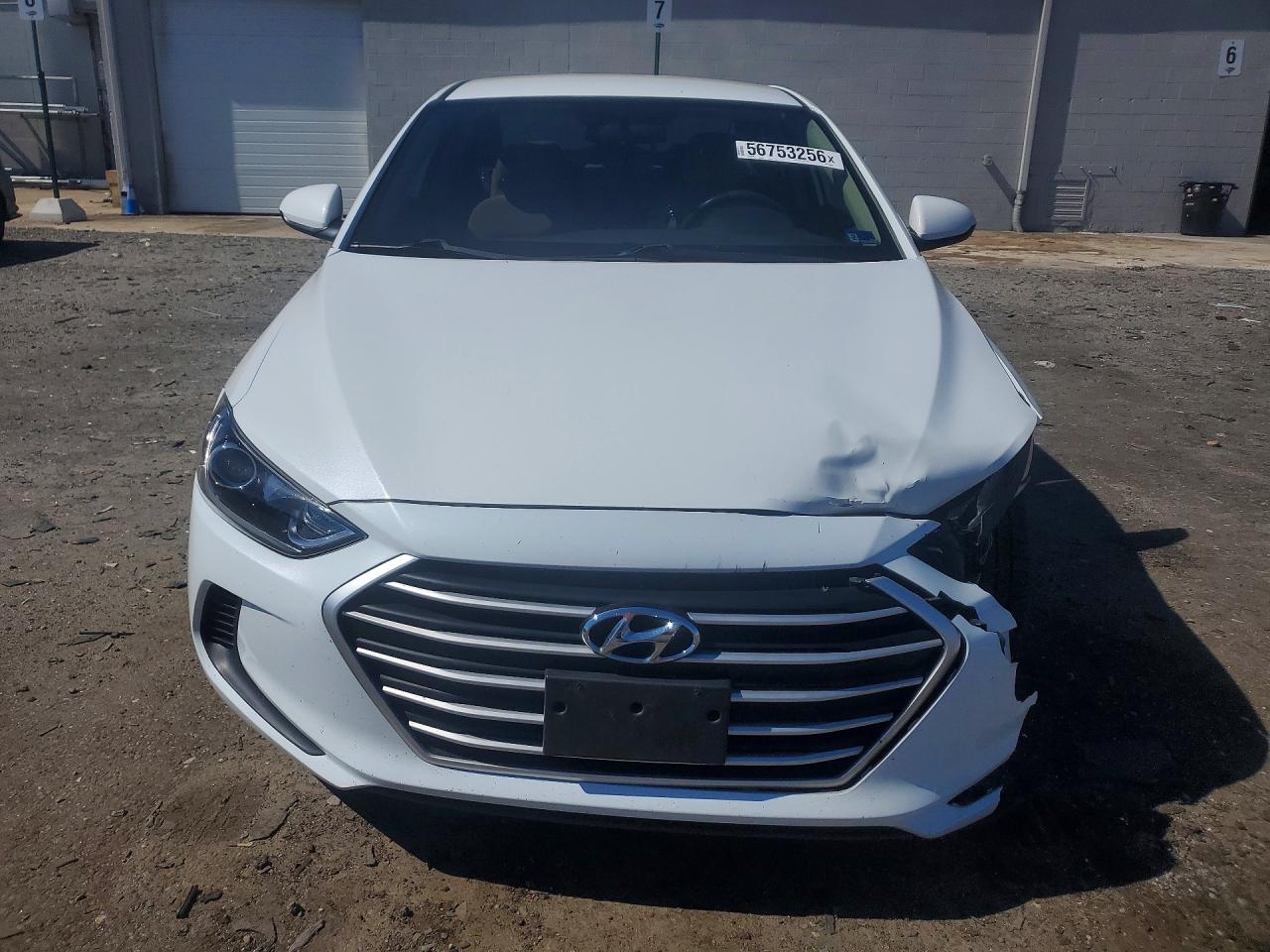 2018 Hyundai Elantra Sel Белый vin: 5NPD84LF4JH228606