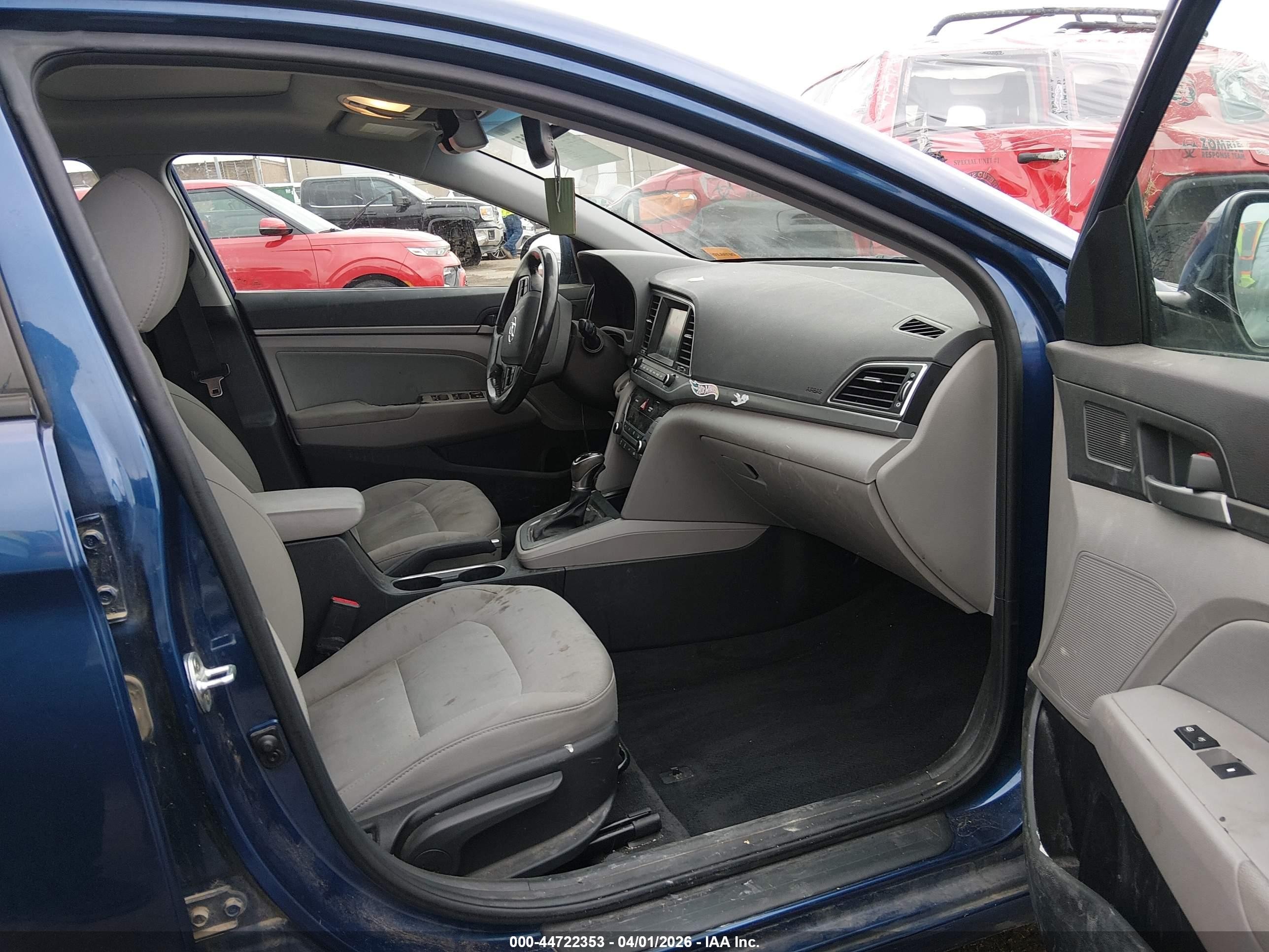 2018 Hyundai Elantra Value Edition Blue vin: 5NPD84LF4JH281483
