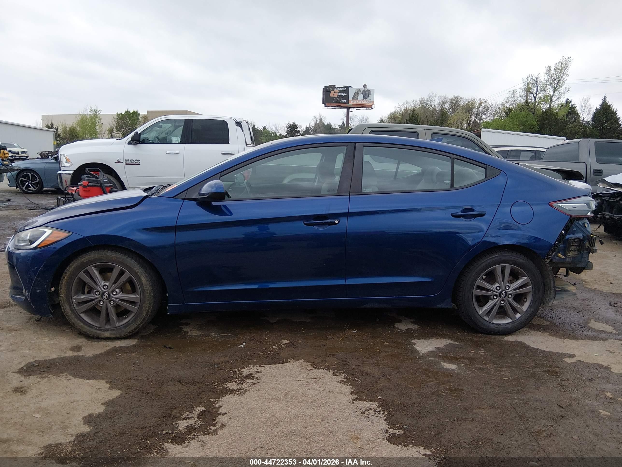 2018 Hyundai Elantra Value Edition Blue vin: 5NPD84LF4JH281483