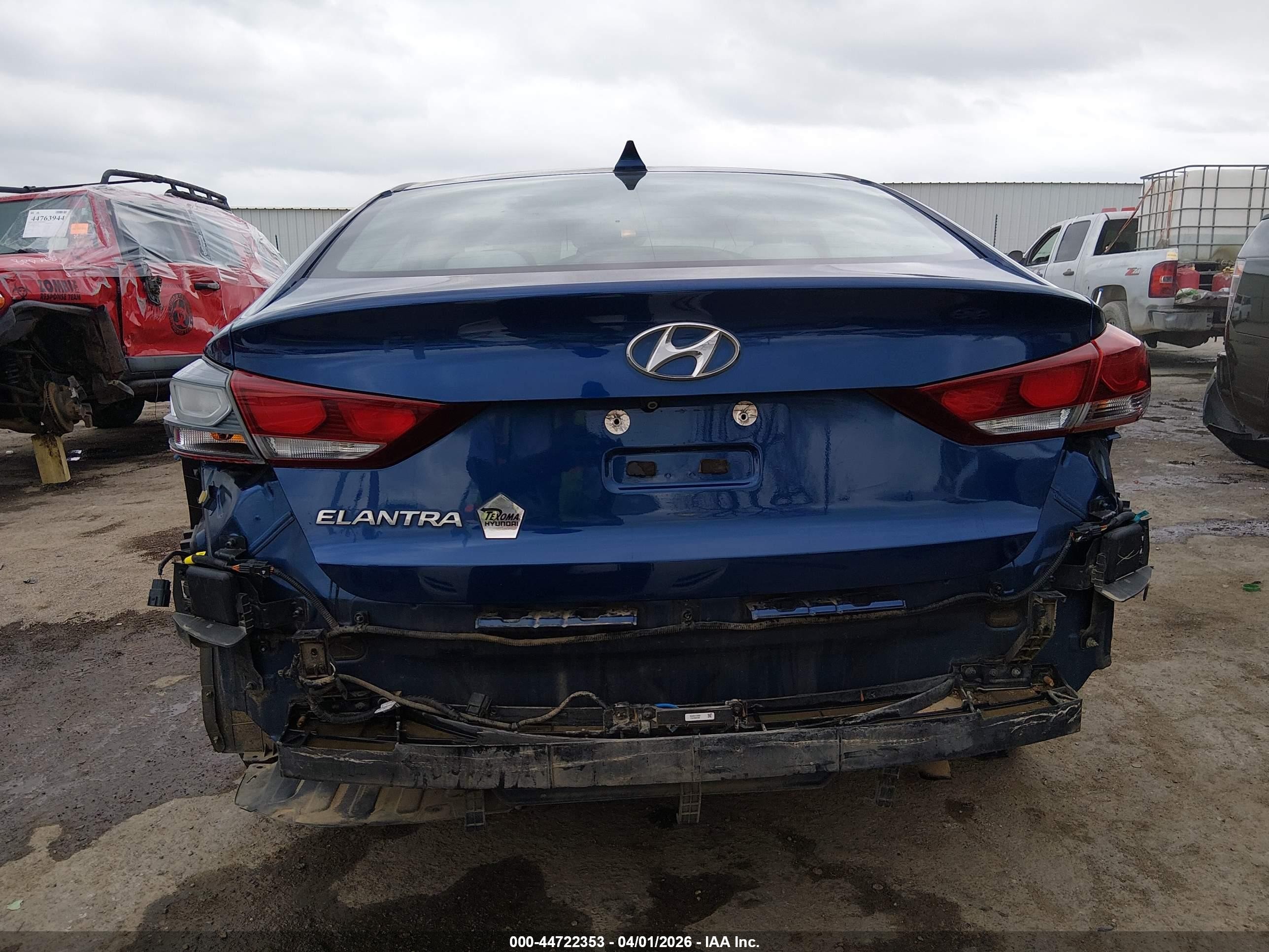 2018 Hyundai Elantra Value Edition Blue vin: 5NPD84LF4JH281483