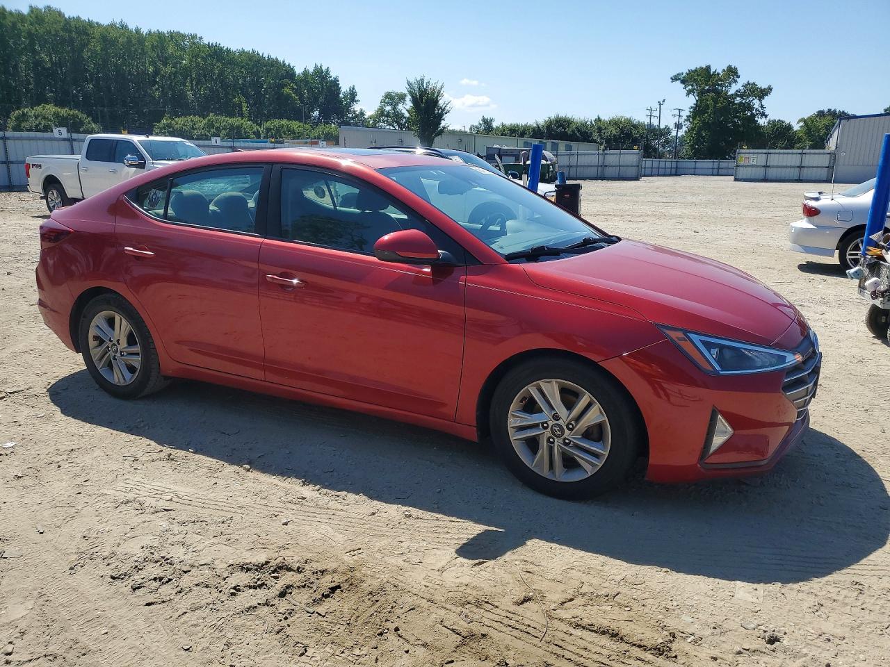 2019 Hyundai Elantra Value Edition Red vin: 5NPD84LF4KH414986