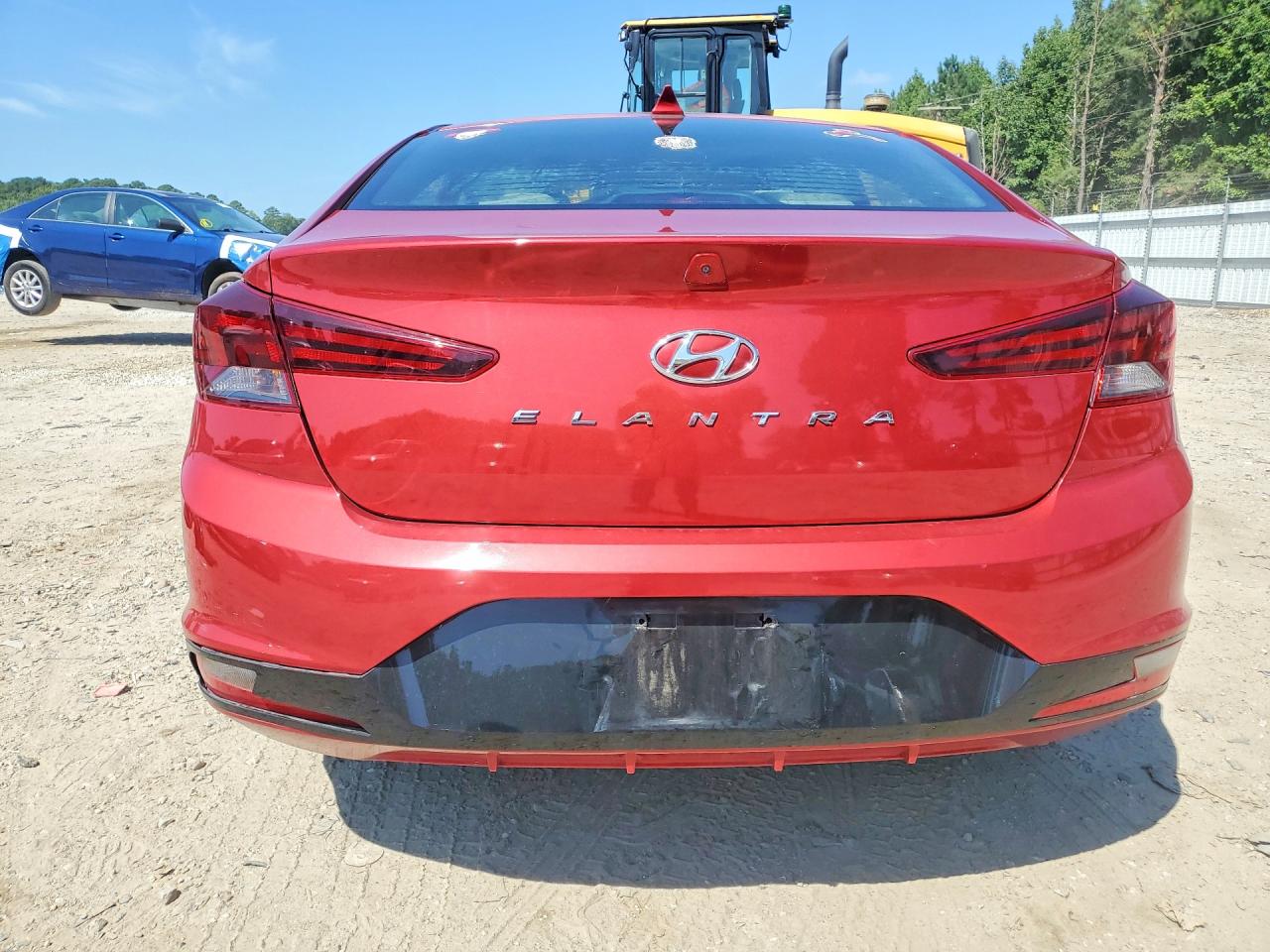 2019 Hyundai Elantra Value Edition Red vin: 5NPD84LF4KH414986