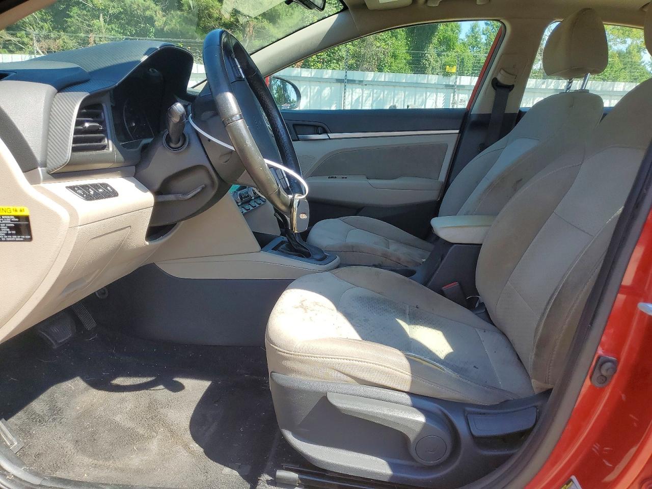 2019 Hyundai Elantra Value Edition Red vin: 5NPD84LF4KH414986
