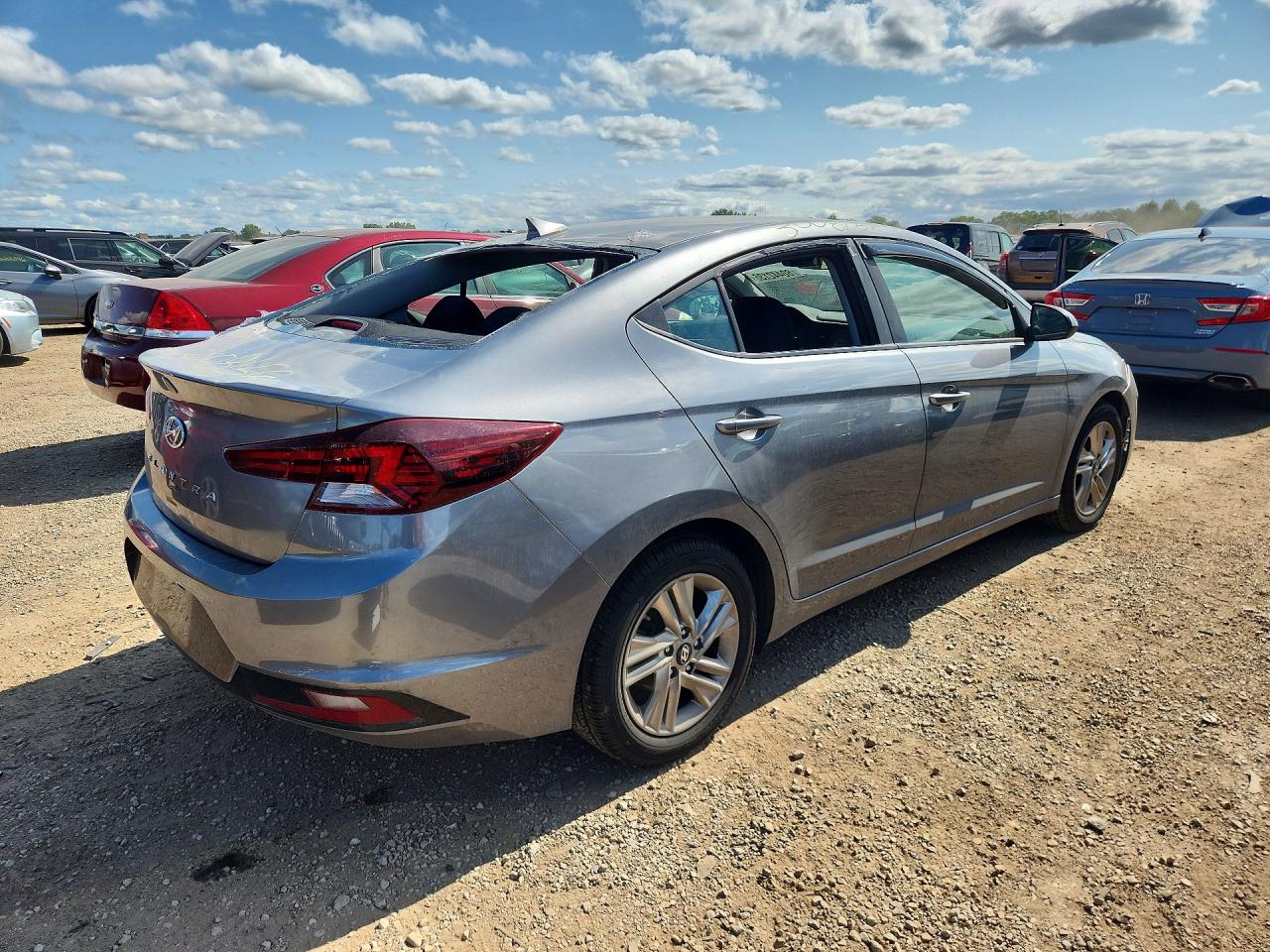 2019 Hyundai Elantra Sel Silver vin: 5NPD84LF4KH427995