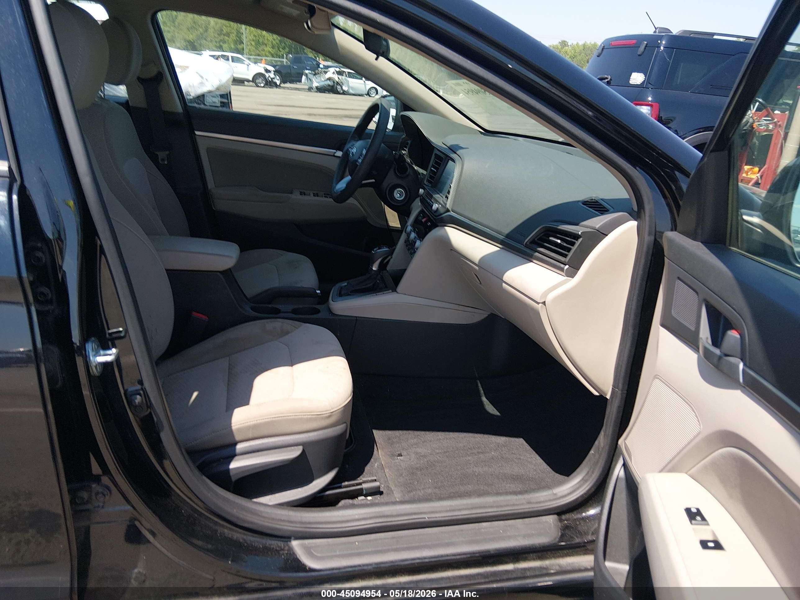 2020 Hyundai Elantra Sel Black vin: 5NPD84LF4LH548365