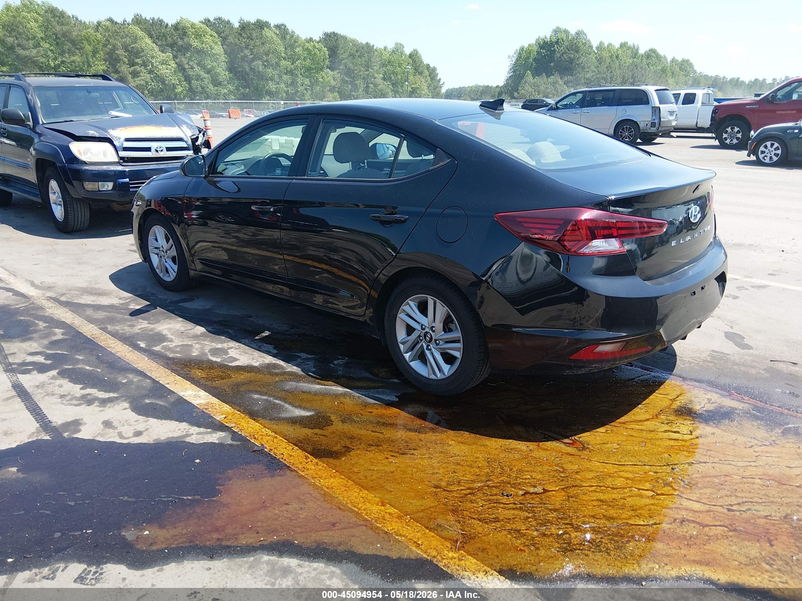 2020 Hyundai Elantra Sel Black vin: 5NPD84LF4LH548365