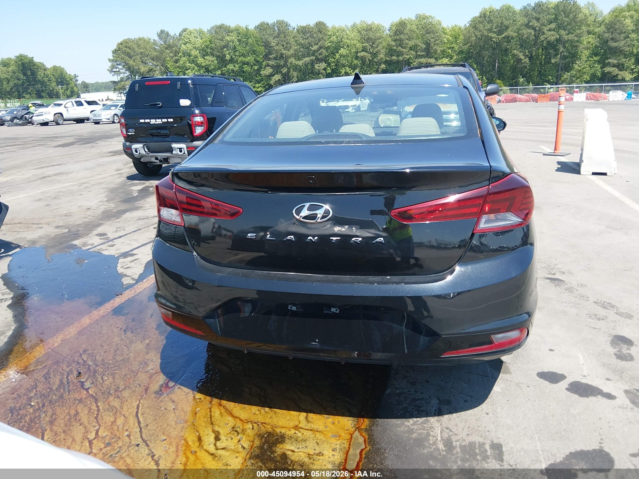 2020 Hyundai Elantra Sel Black vin: 5NPD84LF4LH548365