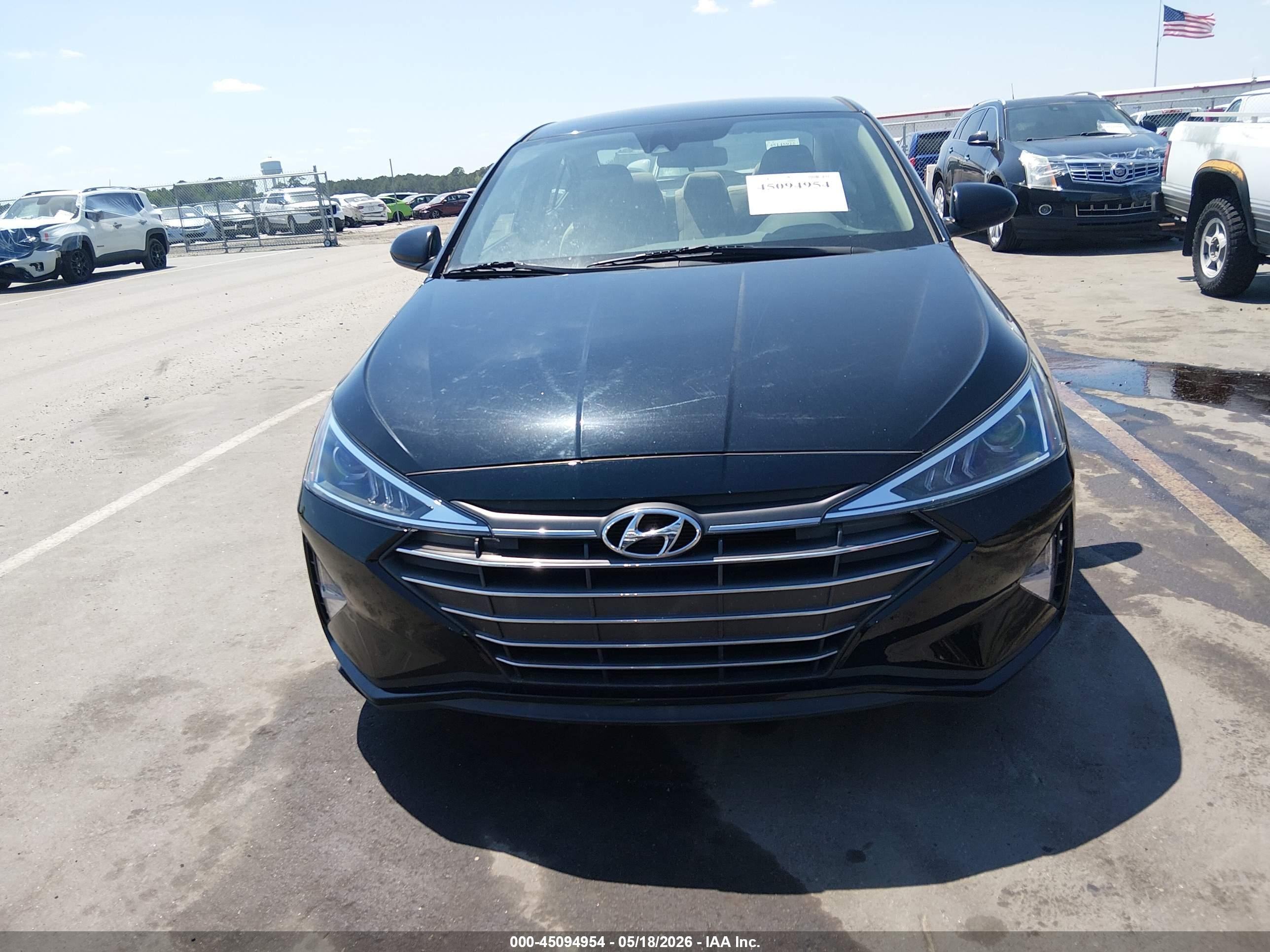 2020 Hyundai Elantra Sel Black vin: 5NPD84LF4LH548365