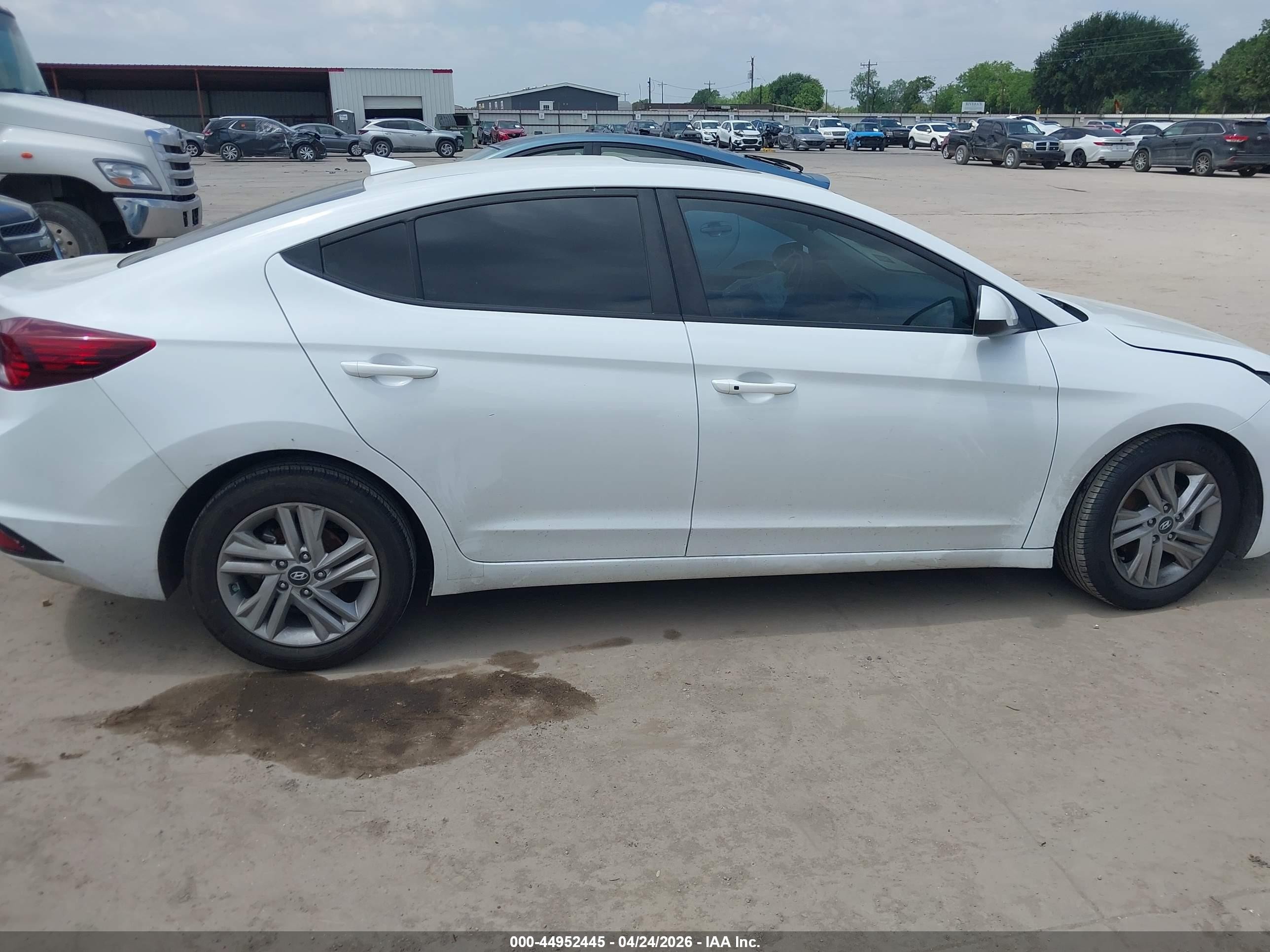 2020 Hyundai Elantra Value Edition White vin: 5NPD84LF4LH554991