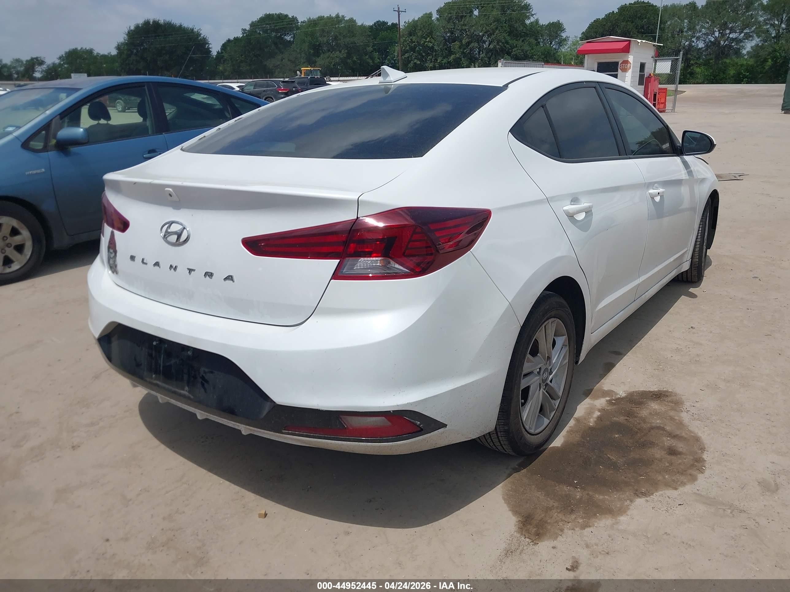 2020 Hyundai Elantra Value Edition White vin: 5NPD84LF4LH554991