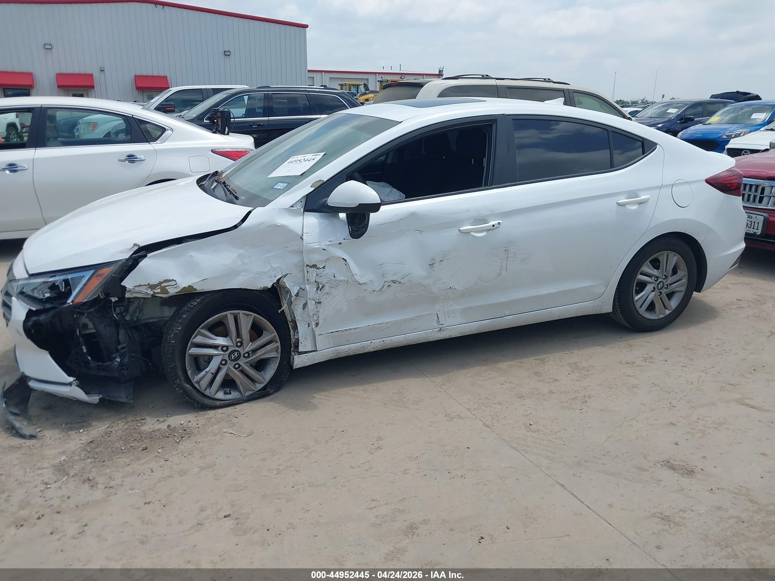 2020 Hyundai Elantra Value Edition White vin: 5NPD84LF4LH554991