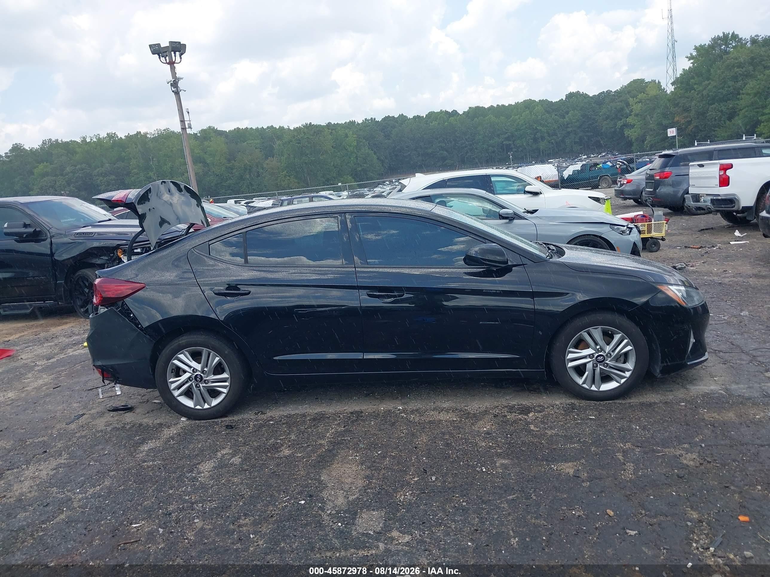 2020 Hyundai Elantra Sel Черный vin: 5NPD84LF4LH574240