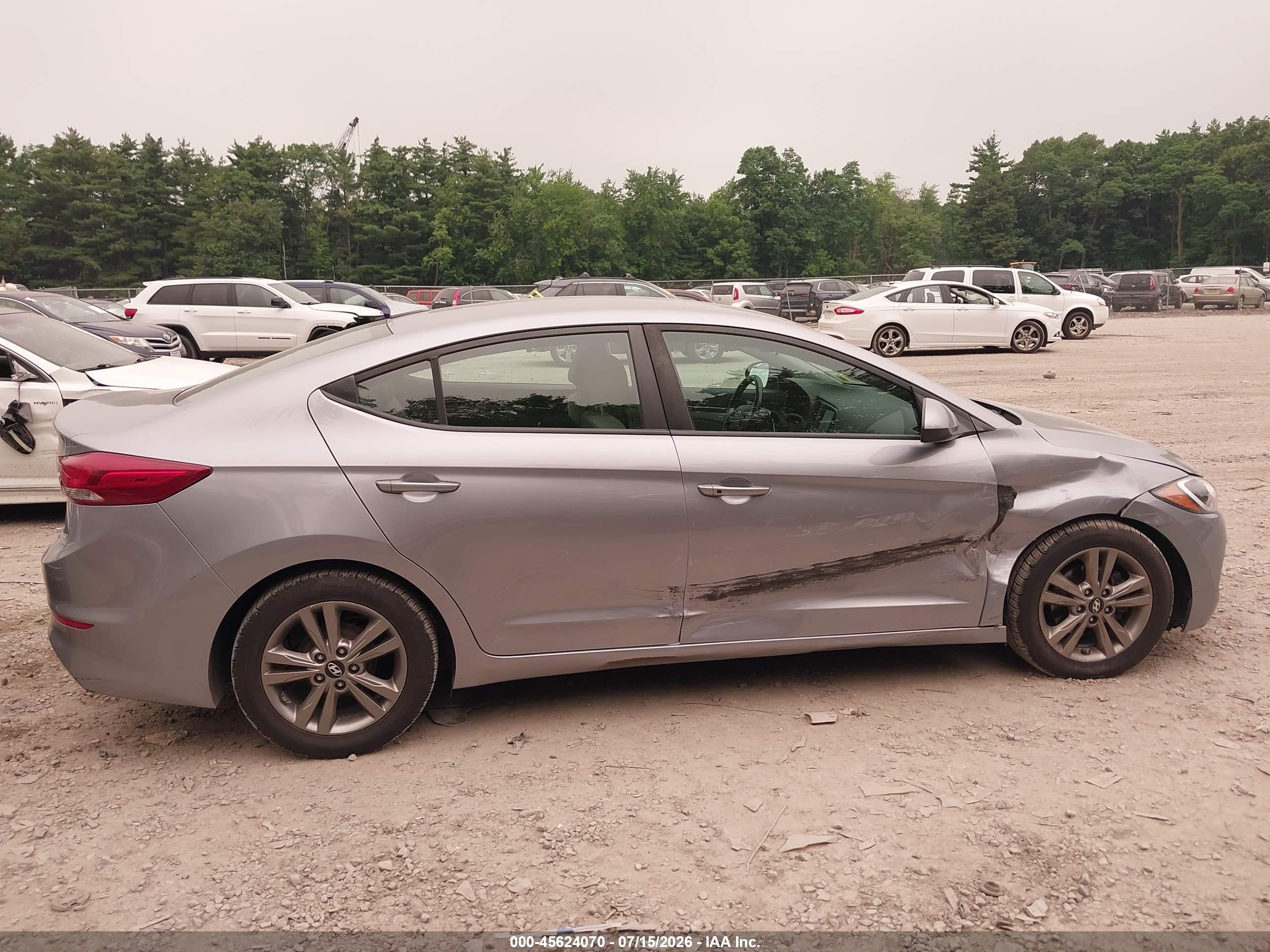 2017 Hyundai Elantra Se Silver vin: 5NPD84LF5HH090939