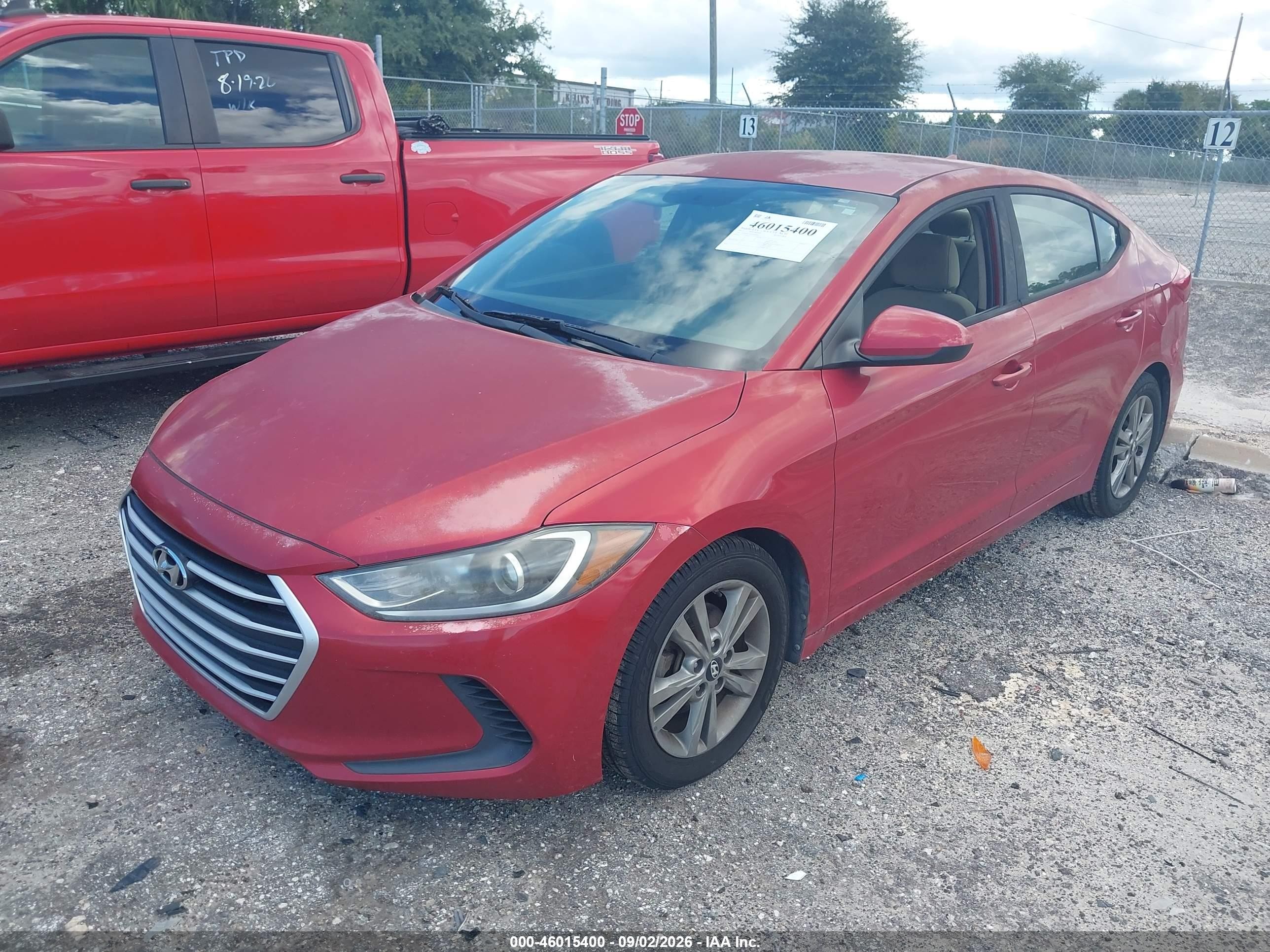 2017 Hyundai Elantra Se Red vin: 5NPD84LF5HH184500