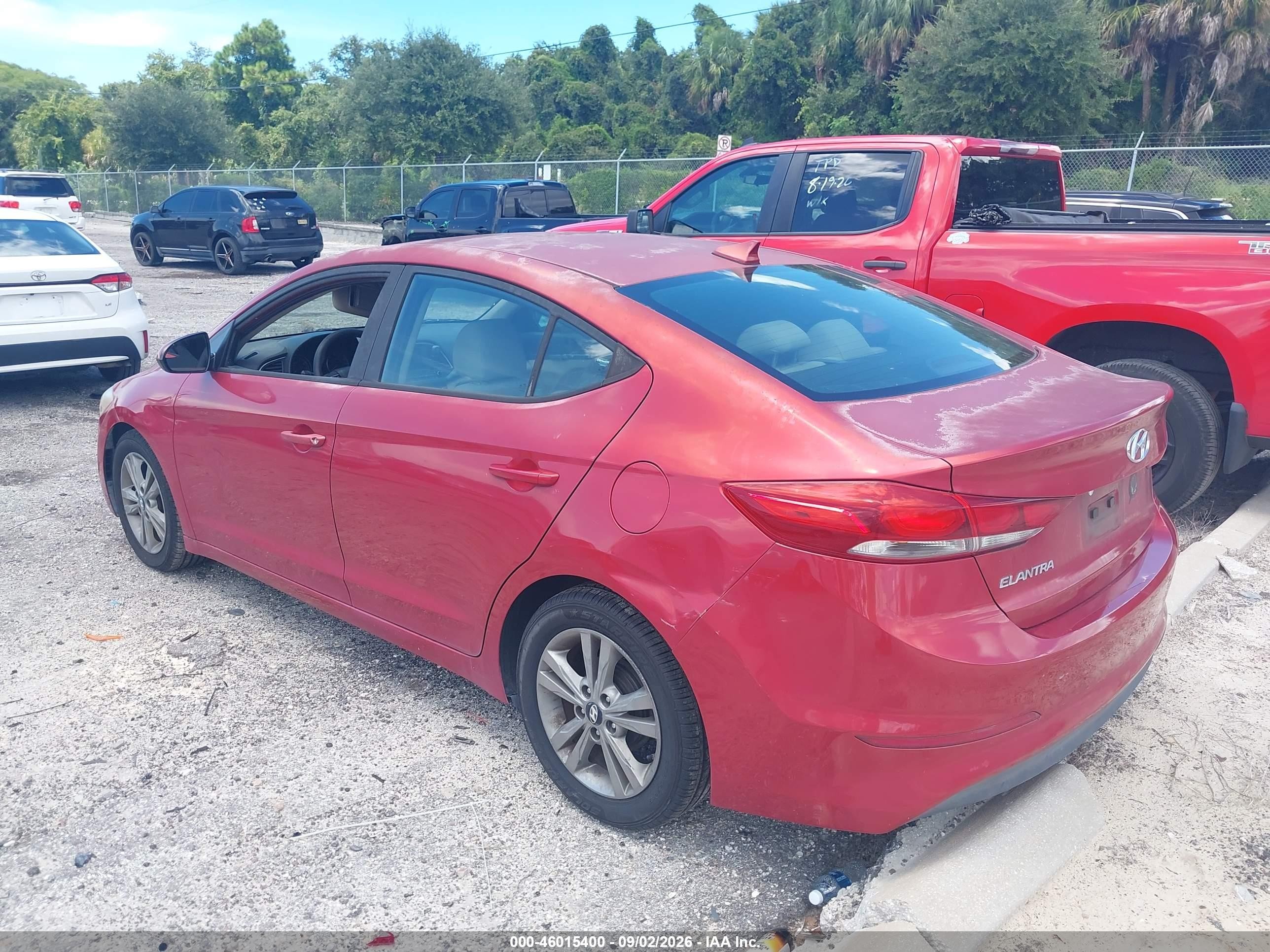 2017 Hyundai Elantra Se Red vin: 5NPD84LF5HH184500