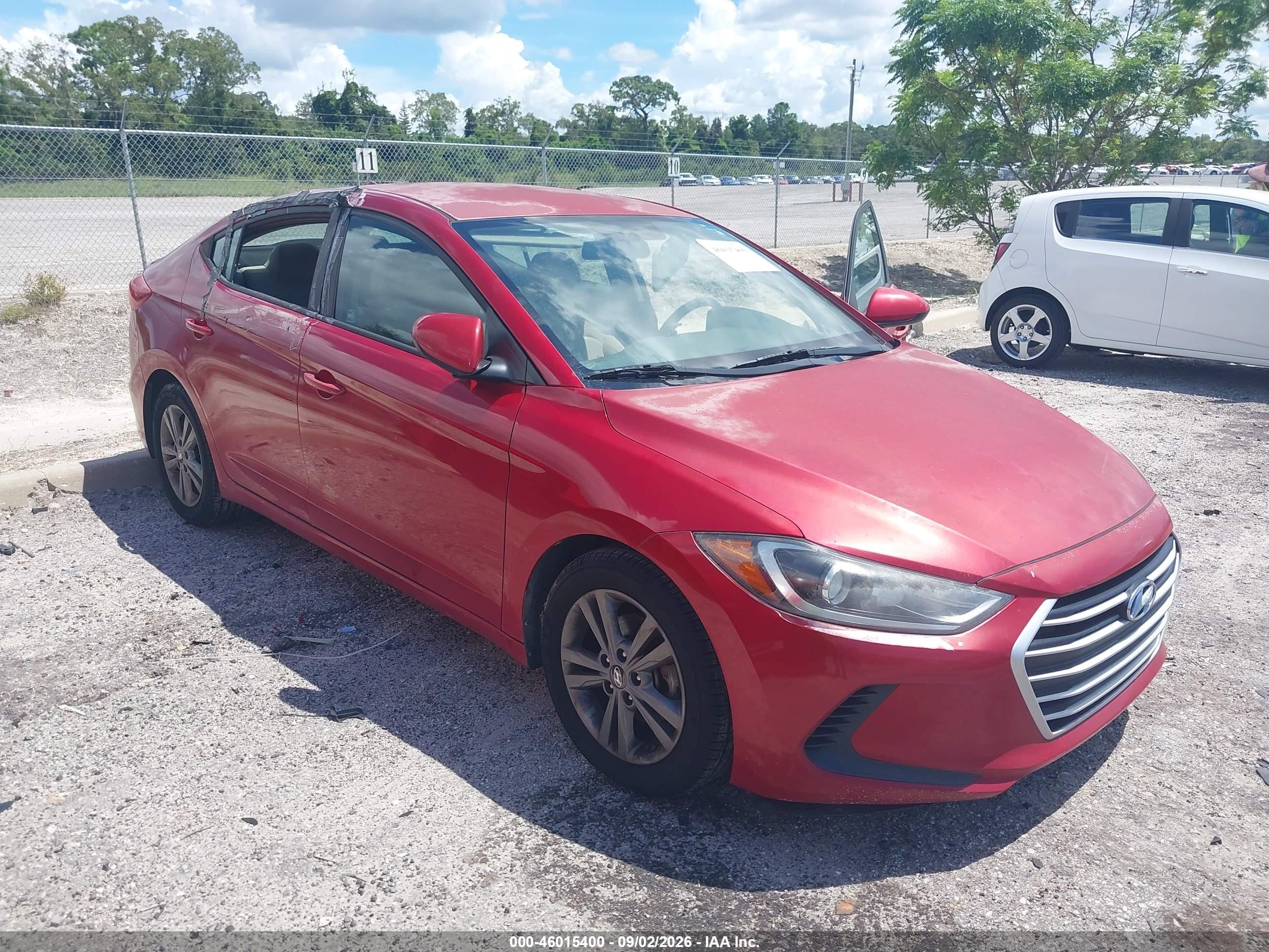2017 Hyundai Elantra Se Красный vin: 5NPD84LF5HH184500