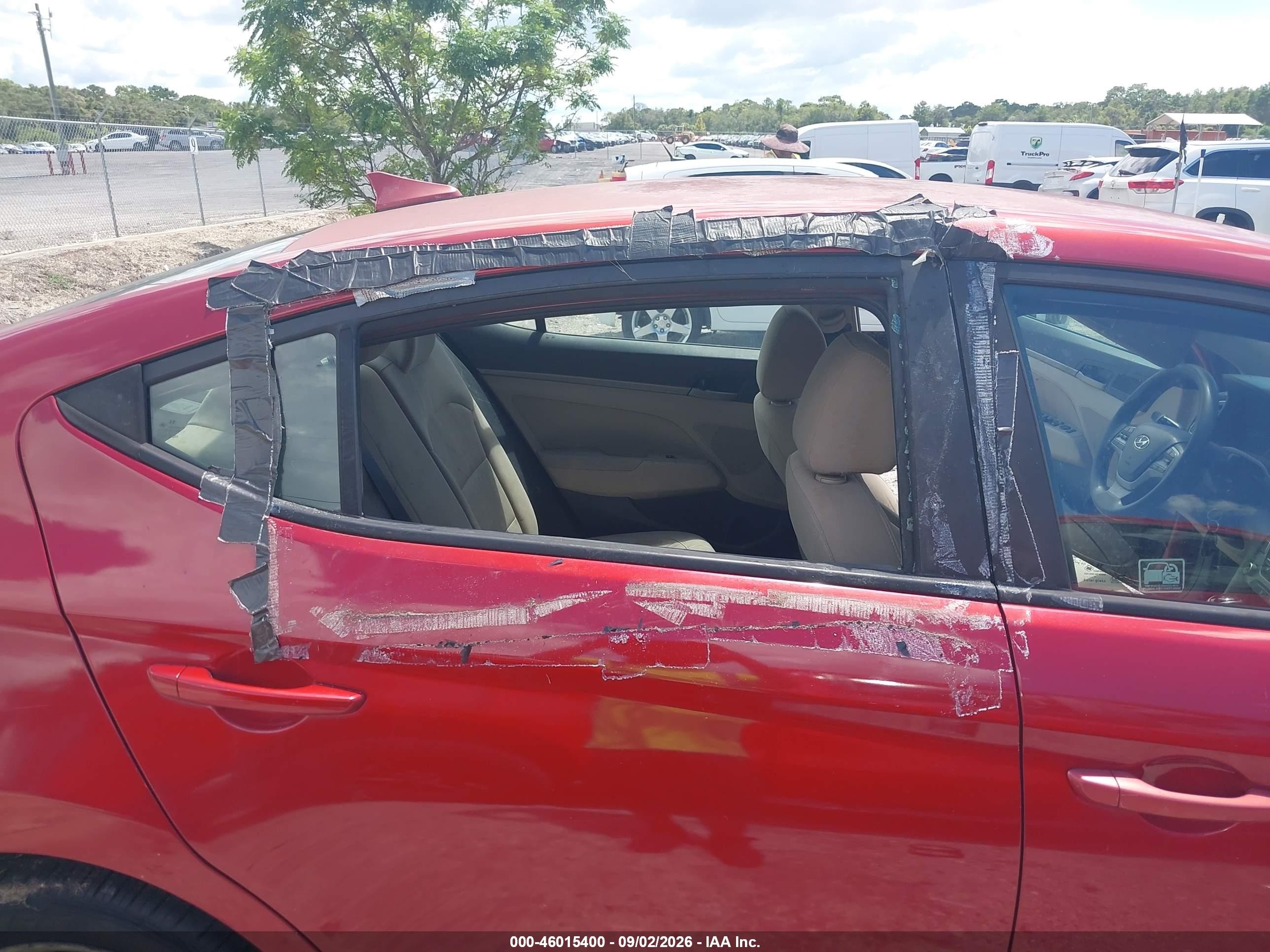 2017 Hyundai Elantra Se Red vin: 5NPD84LF5HH184500